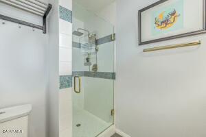 Van Nuys, California, 91405, United States, 3 Bedrooms Bedrooms, ,2 BathroomsBathrooms,Residential,For Sale,1939328