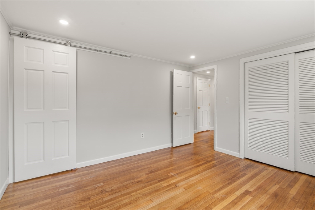 Barnstable, Massachusetts, 02601, United States, 4 Bedrooms Bedrooms, ,3 BathroomsBathrooms,Residential,For Sale,1826460