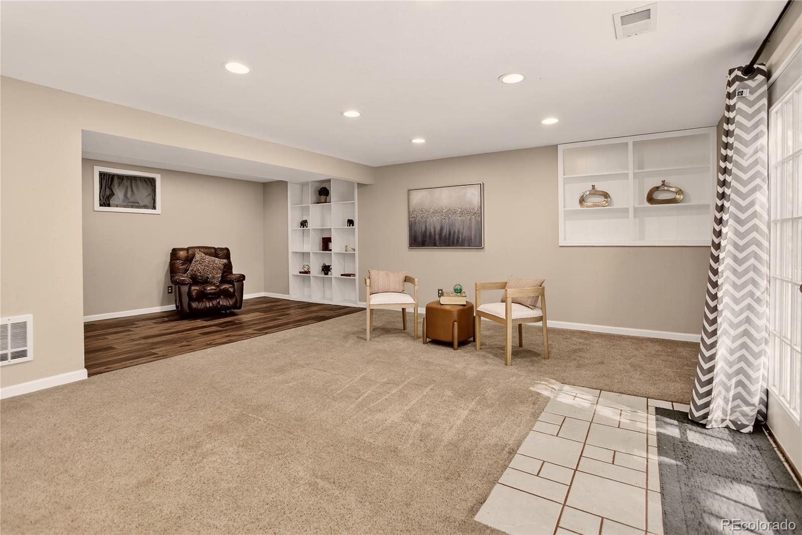 Castle Rock, Colorado, 80104, United States, 4 Bedrooms Bedrooms, ,2 BathroomsBathrooms,Residential,For Sale,1911014