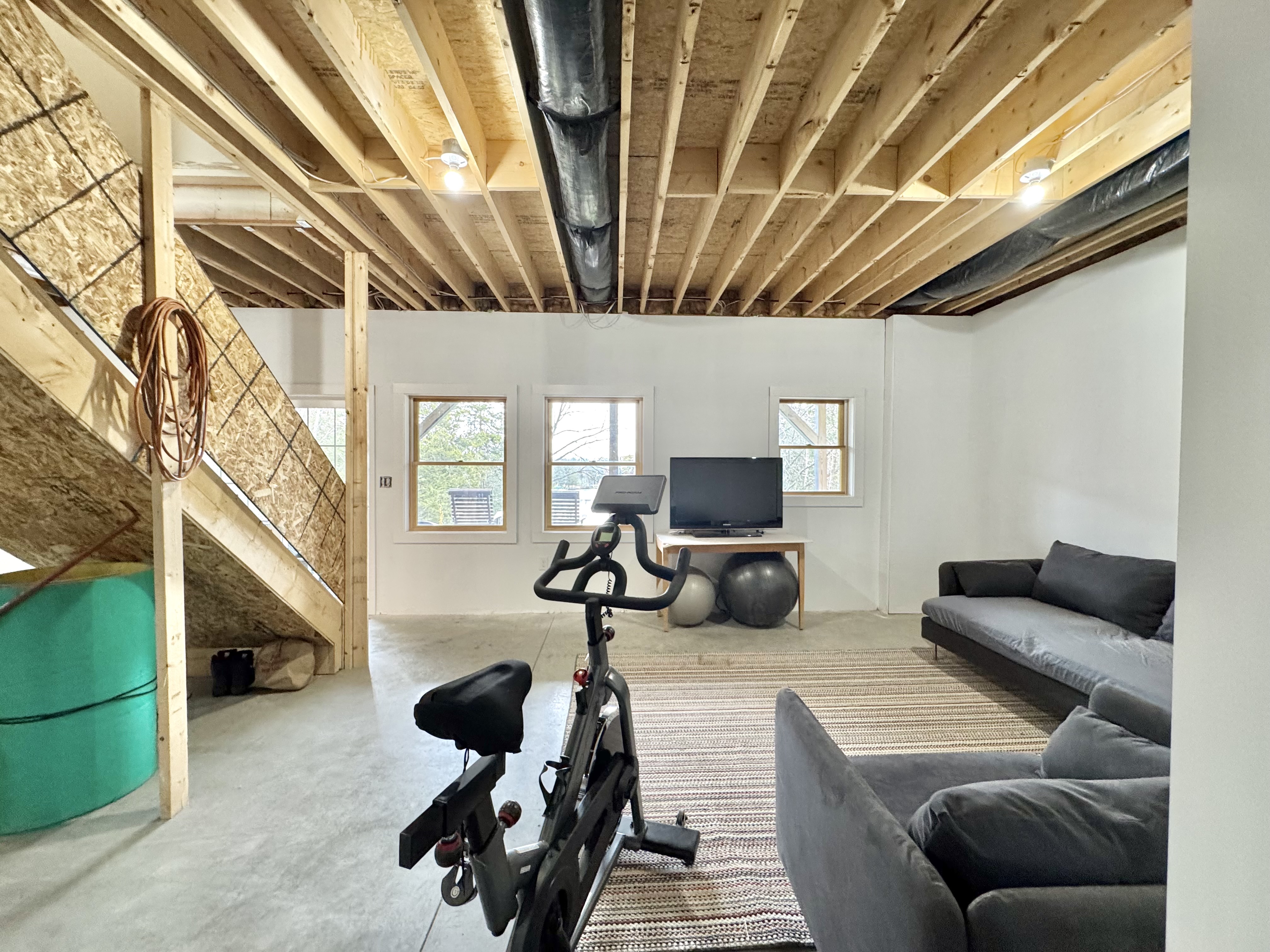 Athens, New York, 12015, United States, 3 Bedrooms Bedrooms, ,3 BathroomsBathrooms,Residential,For Sale,1995415