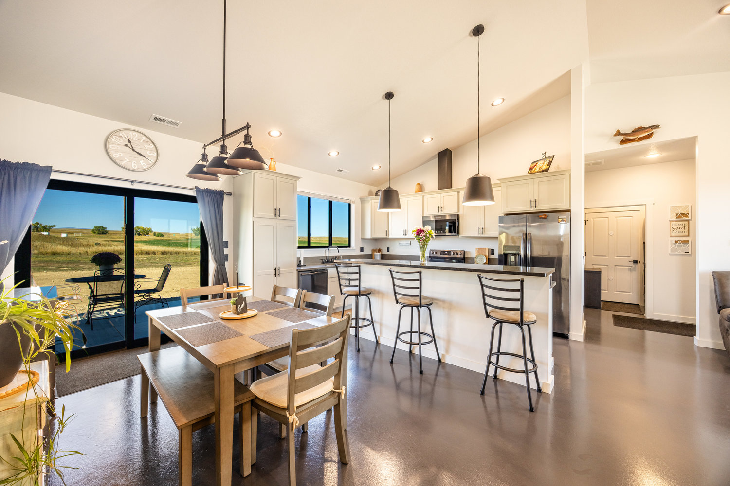 Sheridan, Wyoming, 82801, United States, 3 Bedrooms Bedrooms, ,2 BathroomsBathrooms,Residential,For Sale,1983795