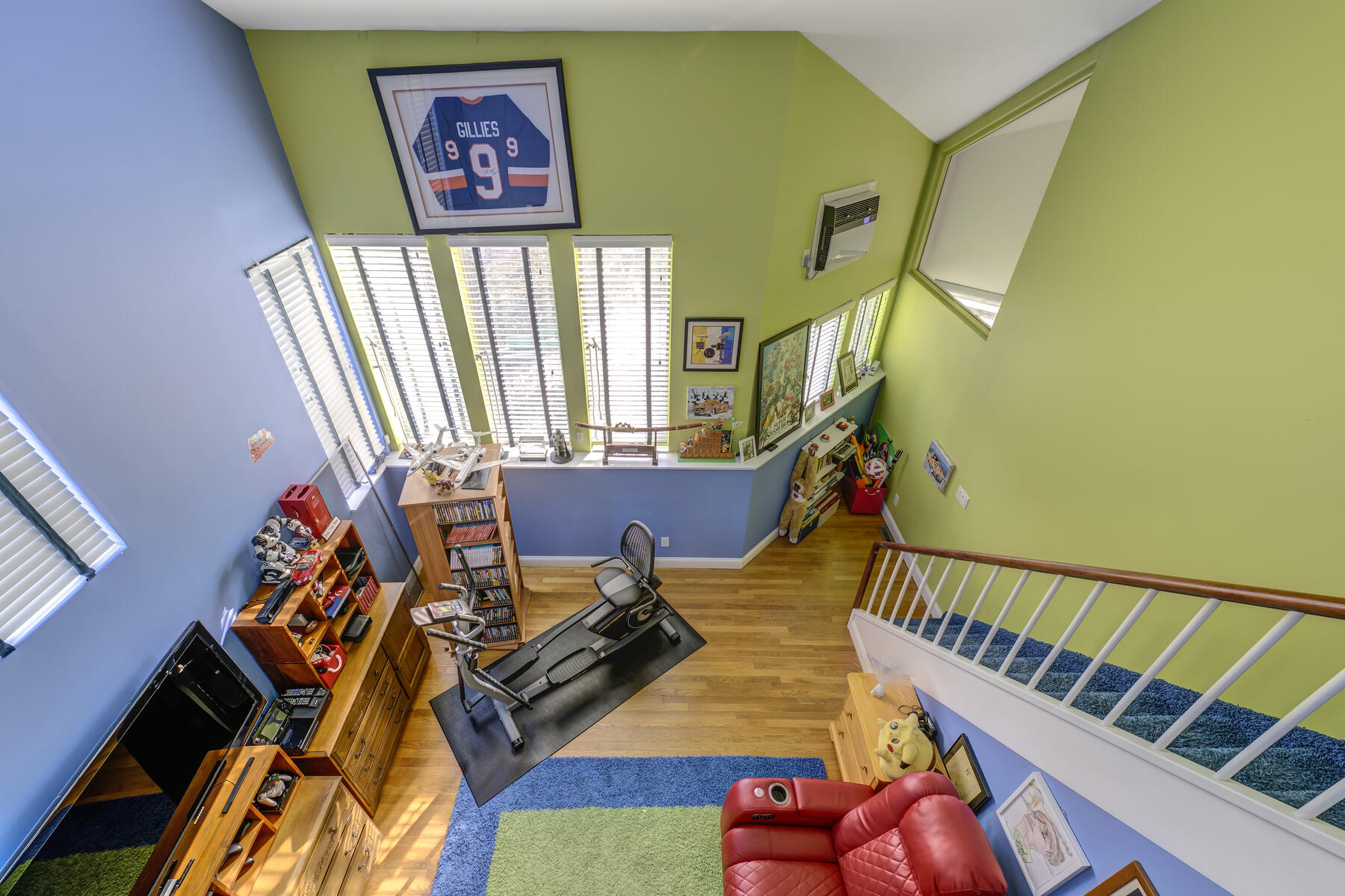 121 Laurel Lane, Laurel Hollow, NY, 11791 - 物件實景