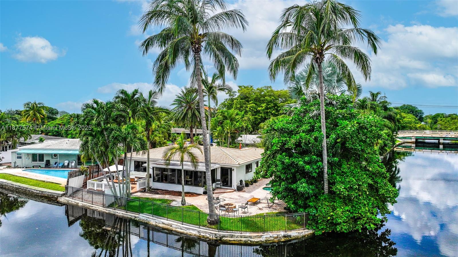 Wilton Manors, Florida, 33334, United States, 3 Bedrooms Bedrooms, ,3 BathroomsBathrooms,Residential,For Sale,1947052