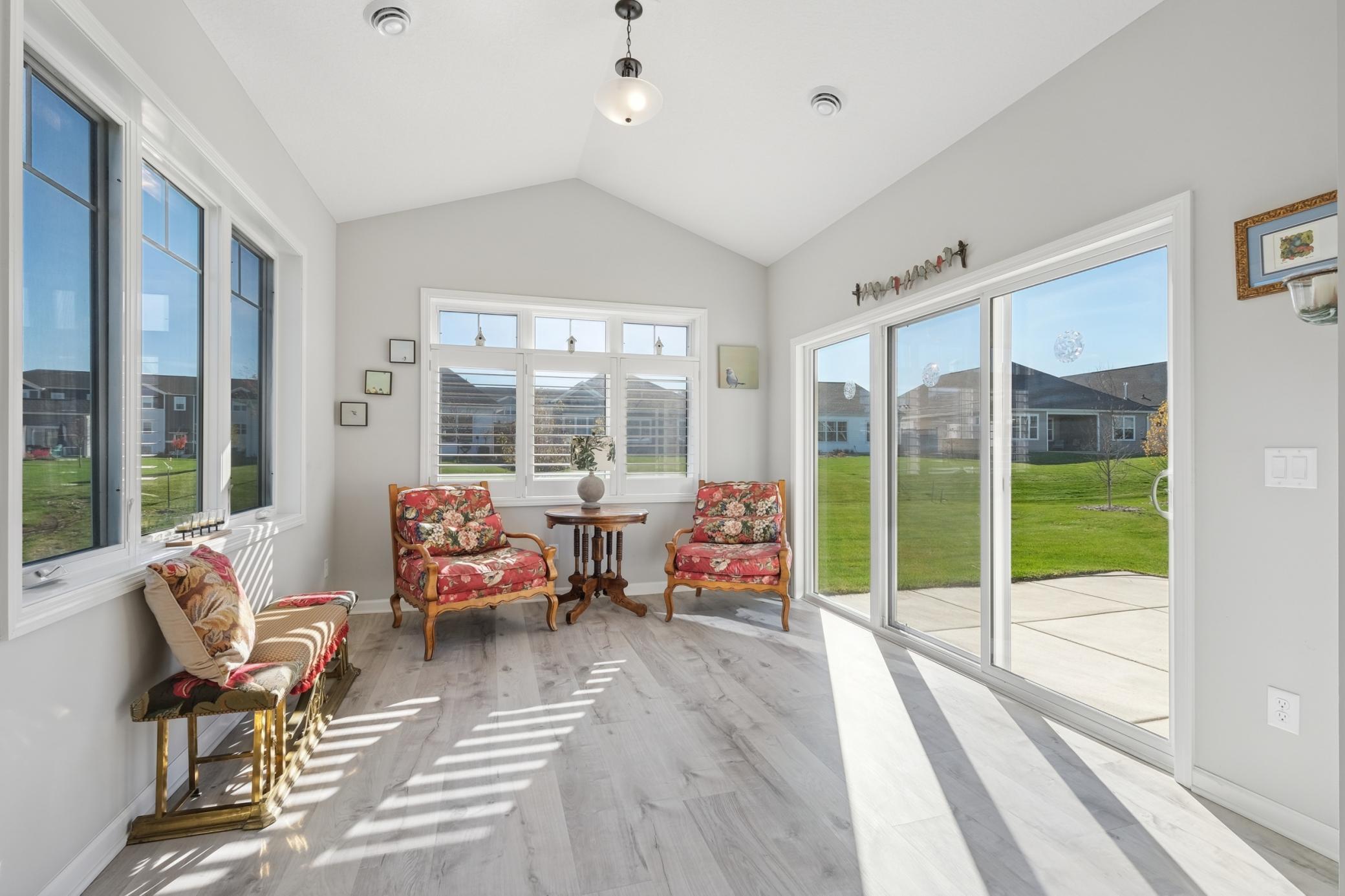 Excelsior, Minnesota, 55331, United States, 2 Bedrooms Bedrooms, ,1 BathroomBathrooms,Residential,For Sale,1988281