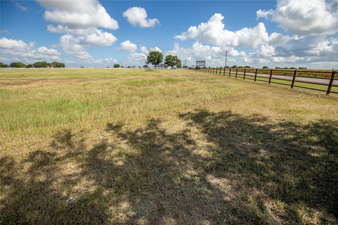 La Vernia, Texas, 78121, United States, 2 Bedrooms Bedrooms, ,3 BathroomsBathrooms,Residential,For Sale,1949806