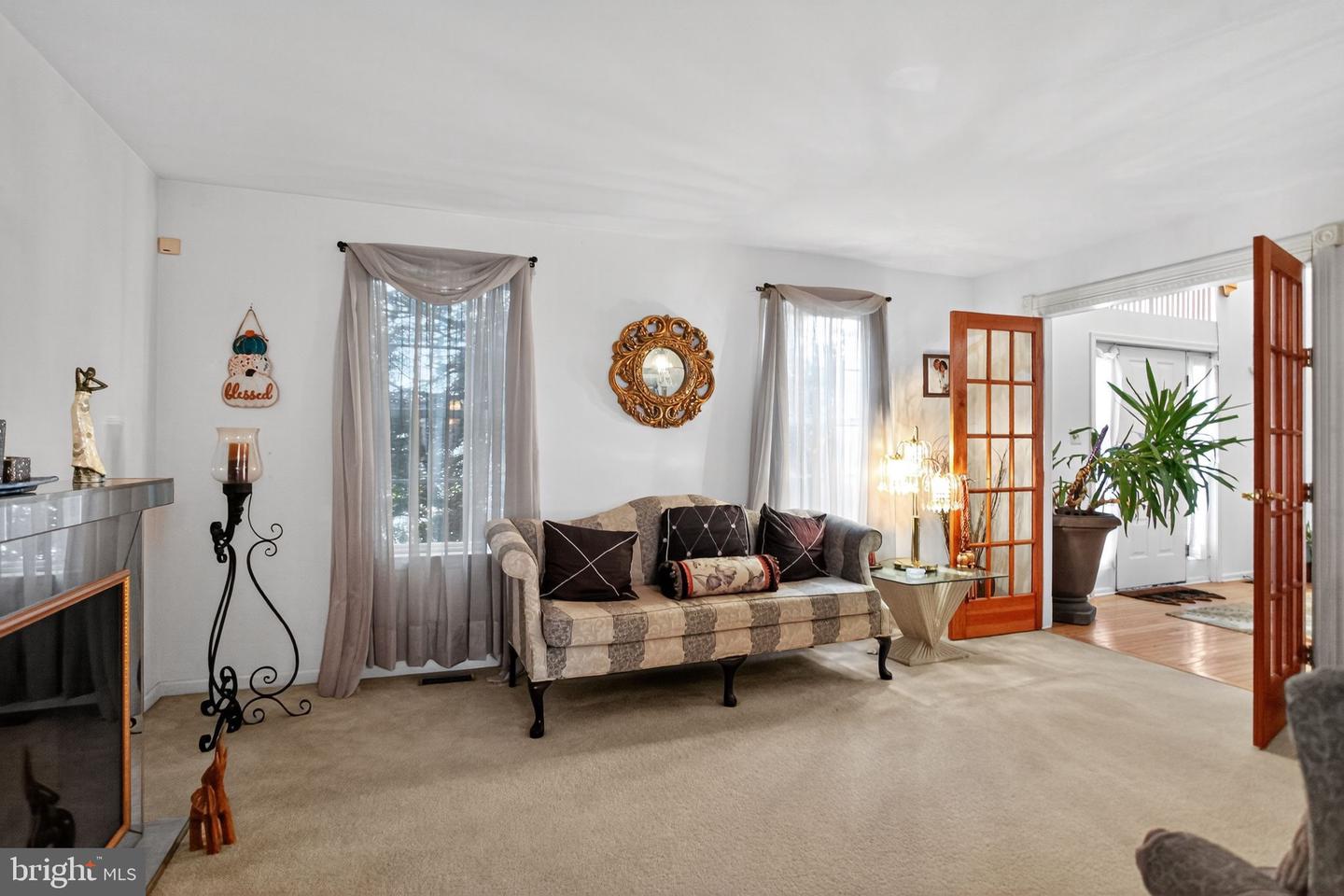 Burlington, New Jersey, 08016, United States, 4 Bedrooms Bedrooms, ,3 BathroomsBathrooms,Residential,For Sale,1988939