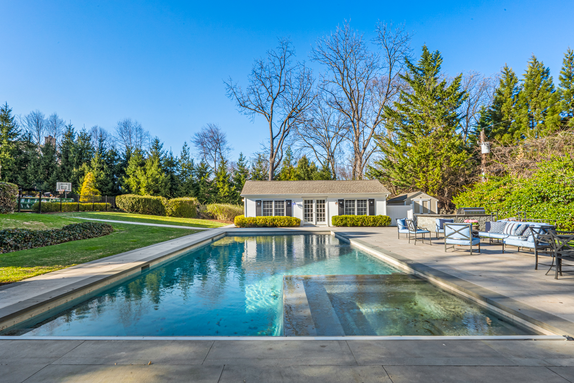  100 Elderfields Road, Manhasset, NY 11030 - 物件實景
