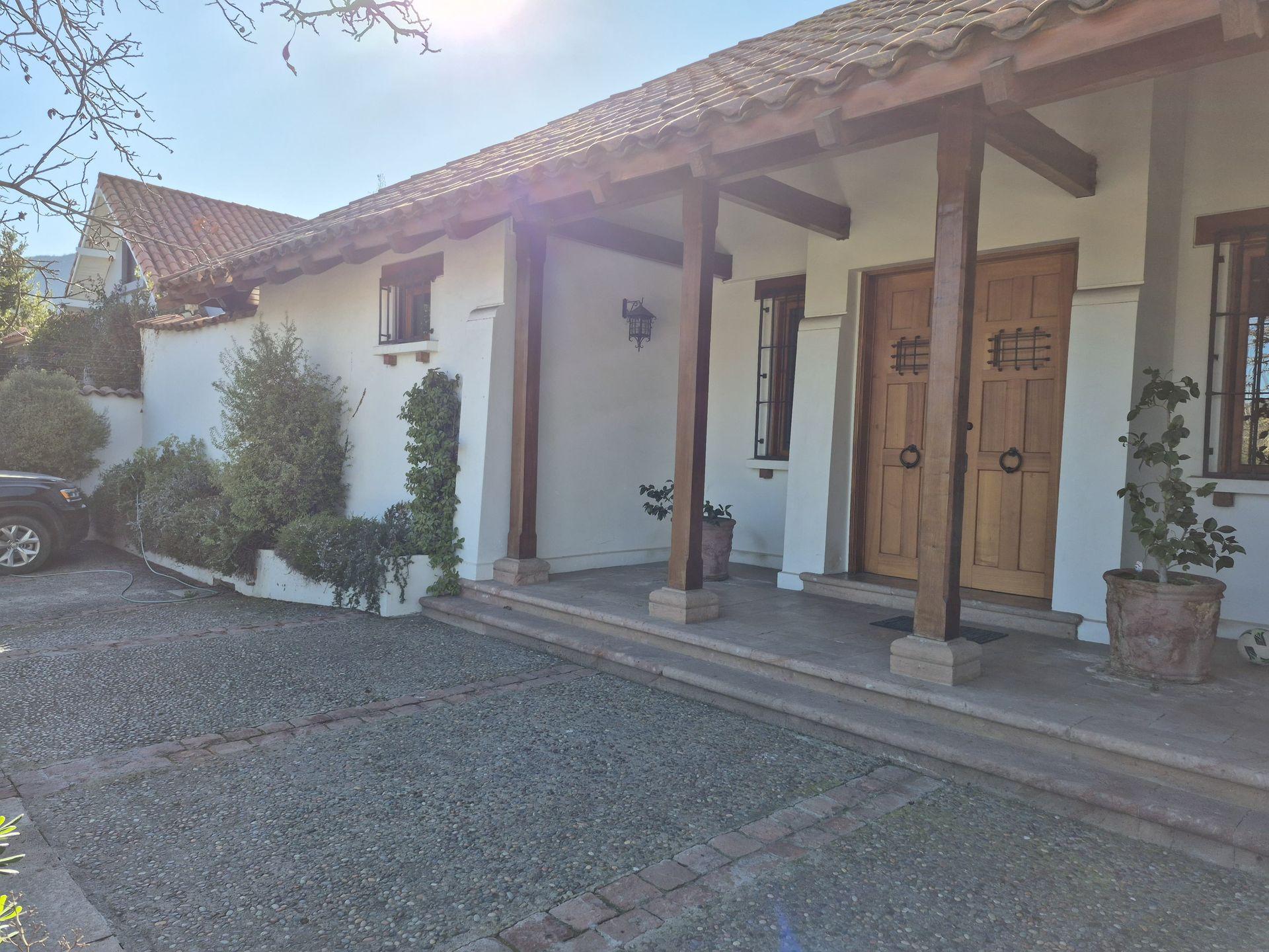 Lo Barnechea, Chile, 5 Bedrooms Bedrooms, ,3 BathroomsBathrooms,Residential,For Sale,1925328