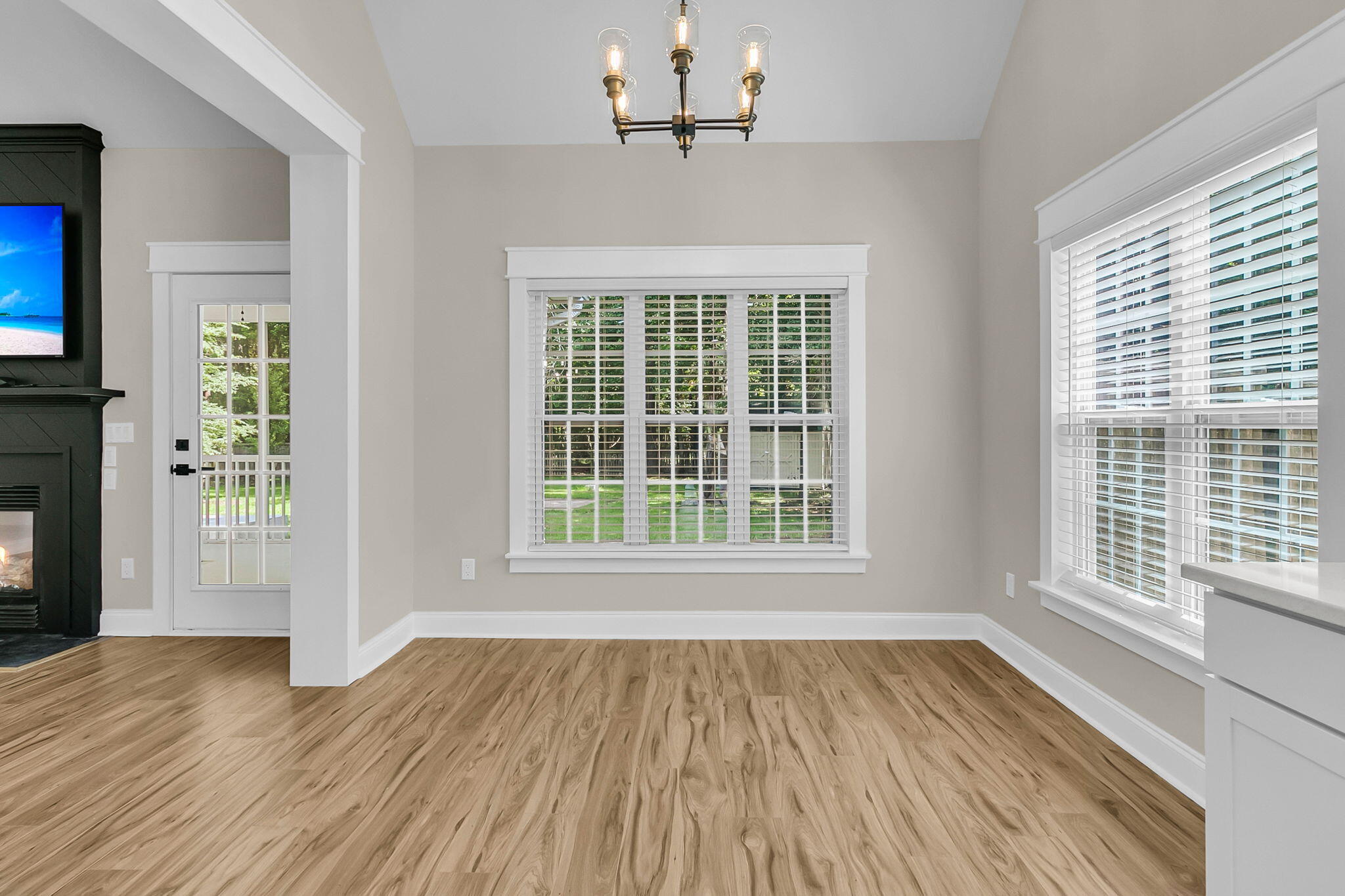 North Charleston, South Carolina, 29420, United States, 5 Bedrooms Bedrooms, ,4 BathroomsBathrooms,Residential,For Sale,1899453