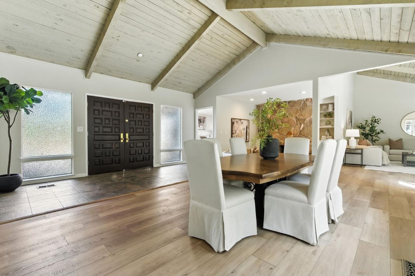 Saratoga, California, 95070, United States, 5 Bedrooms Bedrooms, ,3 BathroomsBathrooms,Residential,For Sale,1942184