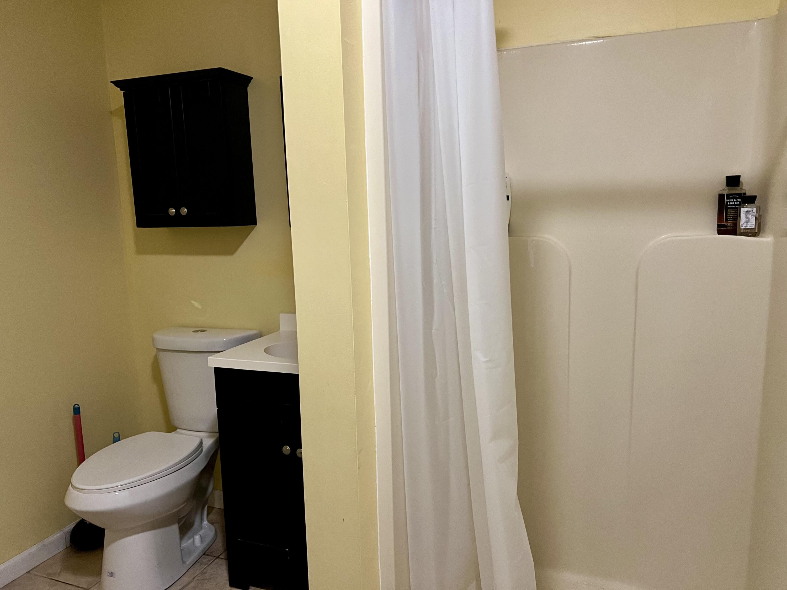Hope, Maine, 04847, United States, 3 Bedrooms Bedrooms, ,3 BathroomsBathrooms,Residential,For Sale,1938811