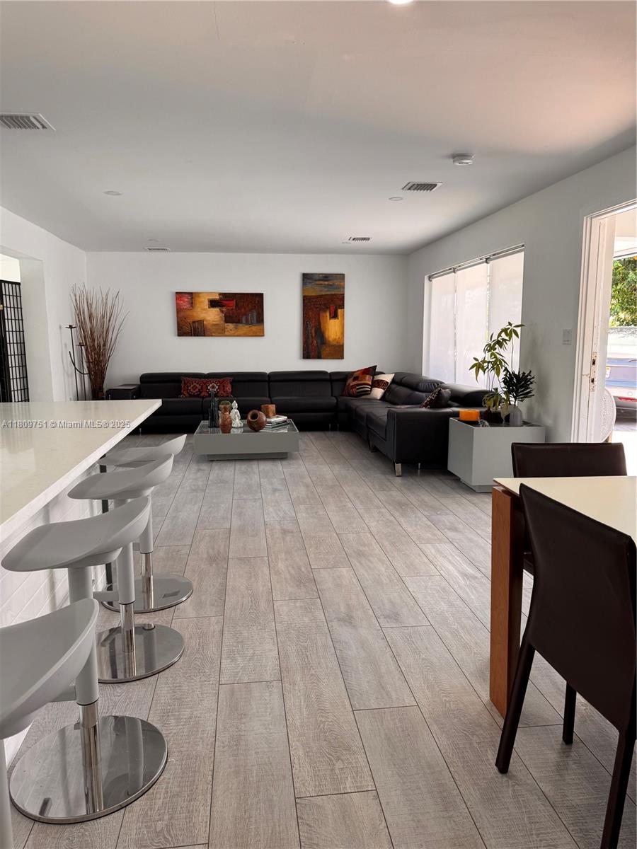 Pompano Beach, Florida, 33060, United States, 2 Bedrooms Bedrooms, ,2 BathroomsBathrooms,Residential,For Sale,1829168