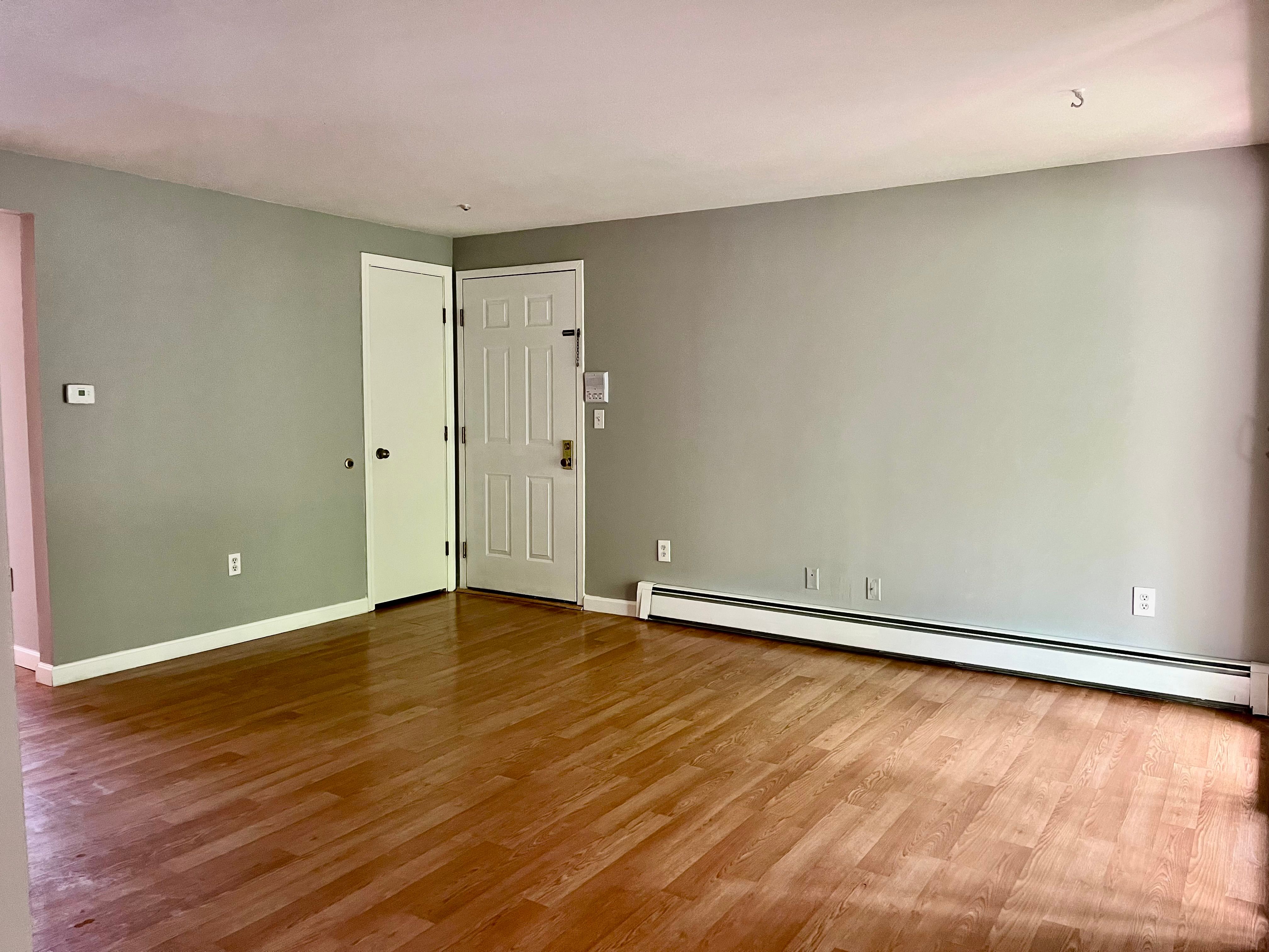  1600 Skyline Drive, Unit 6, Lowell, MA, 01854 - 物件實景