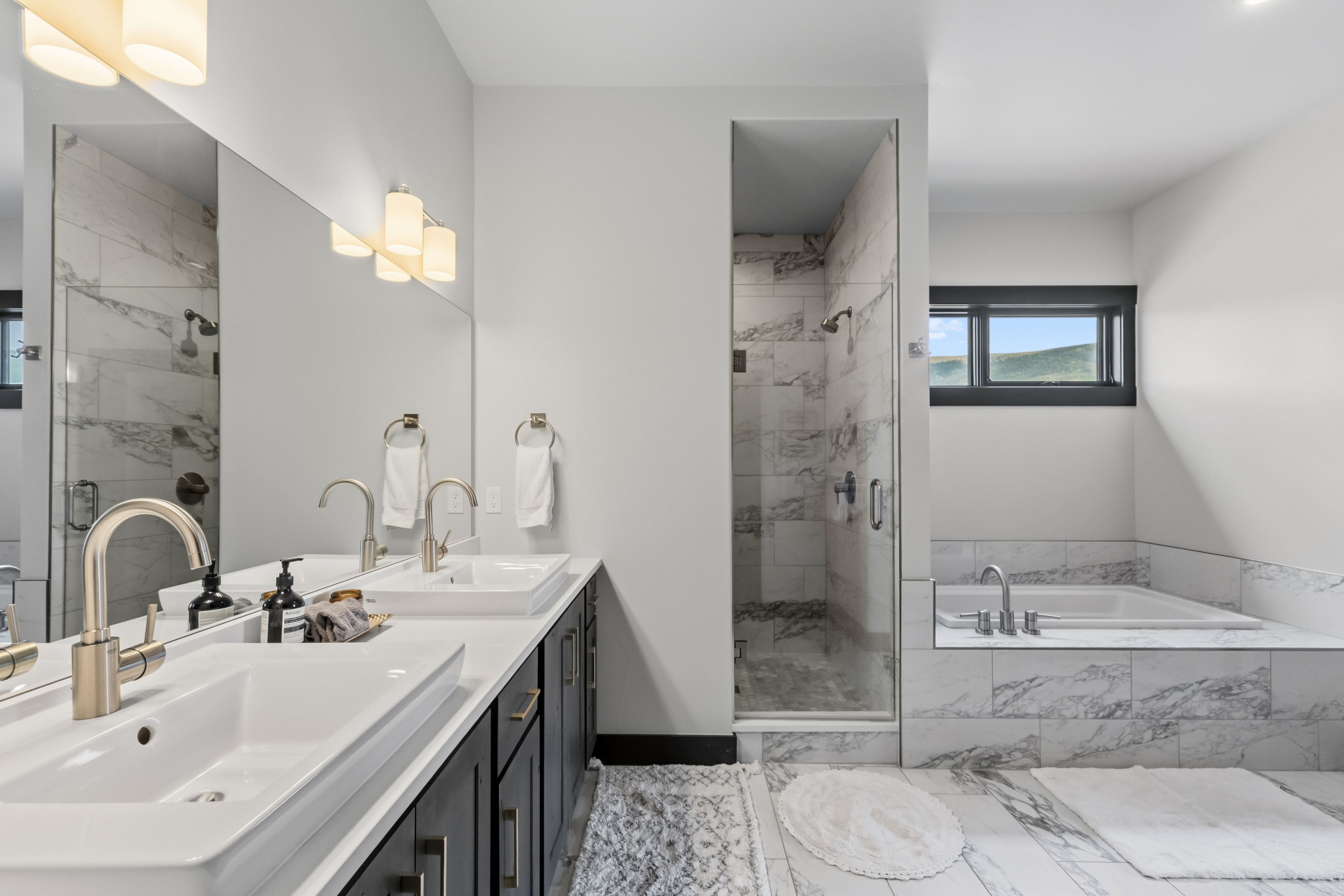  Beautifully Furnished Duplex in Highly Sought After Summit Sky Ranch Community - 物件實景