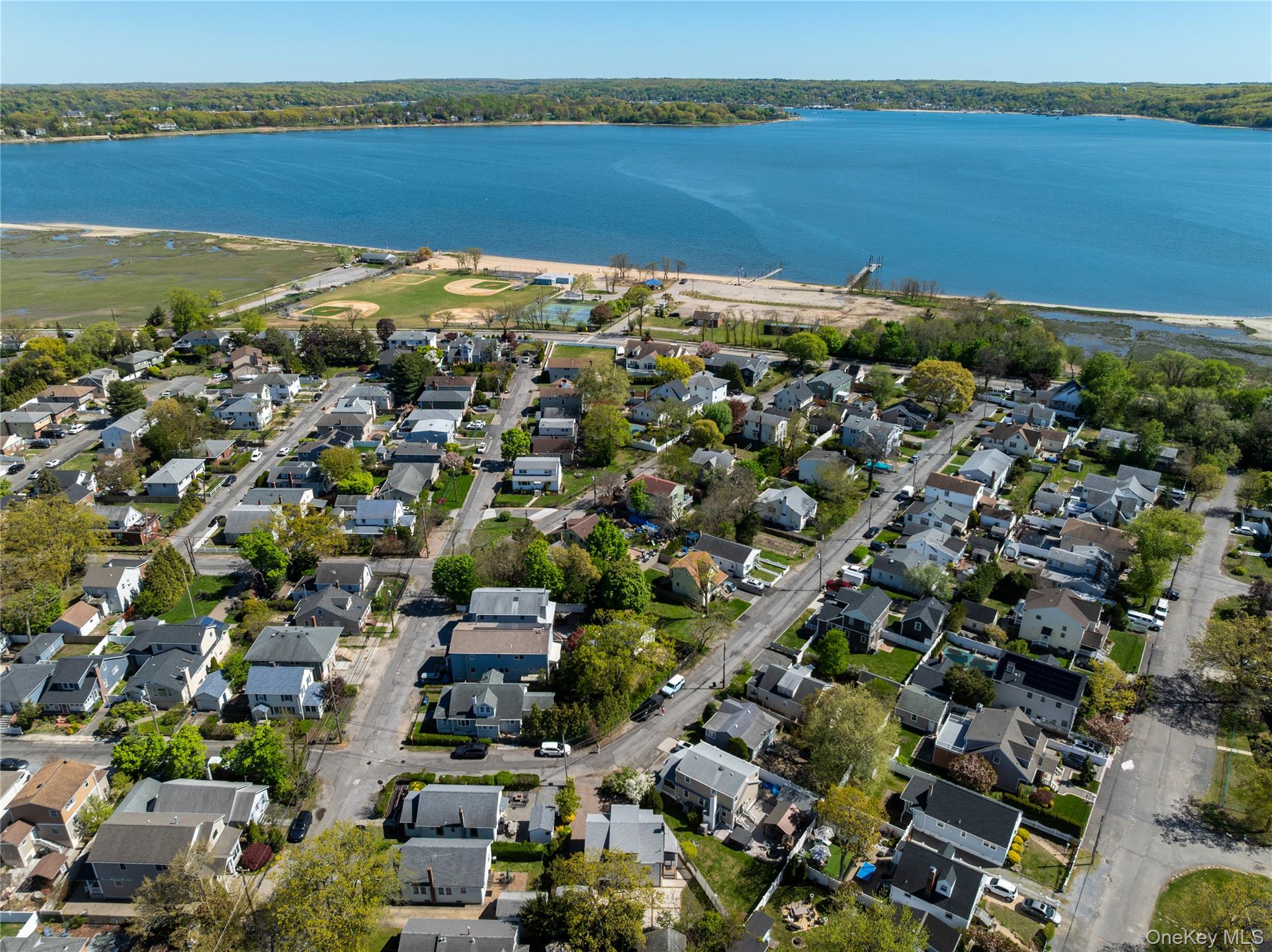  17 June Avenue, Bayville, NY, 11709 - 物件實景