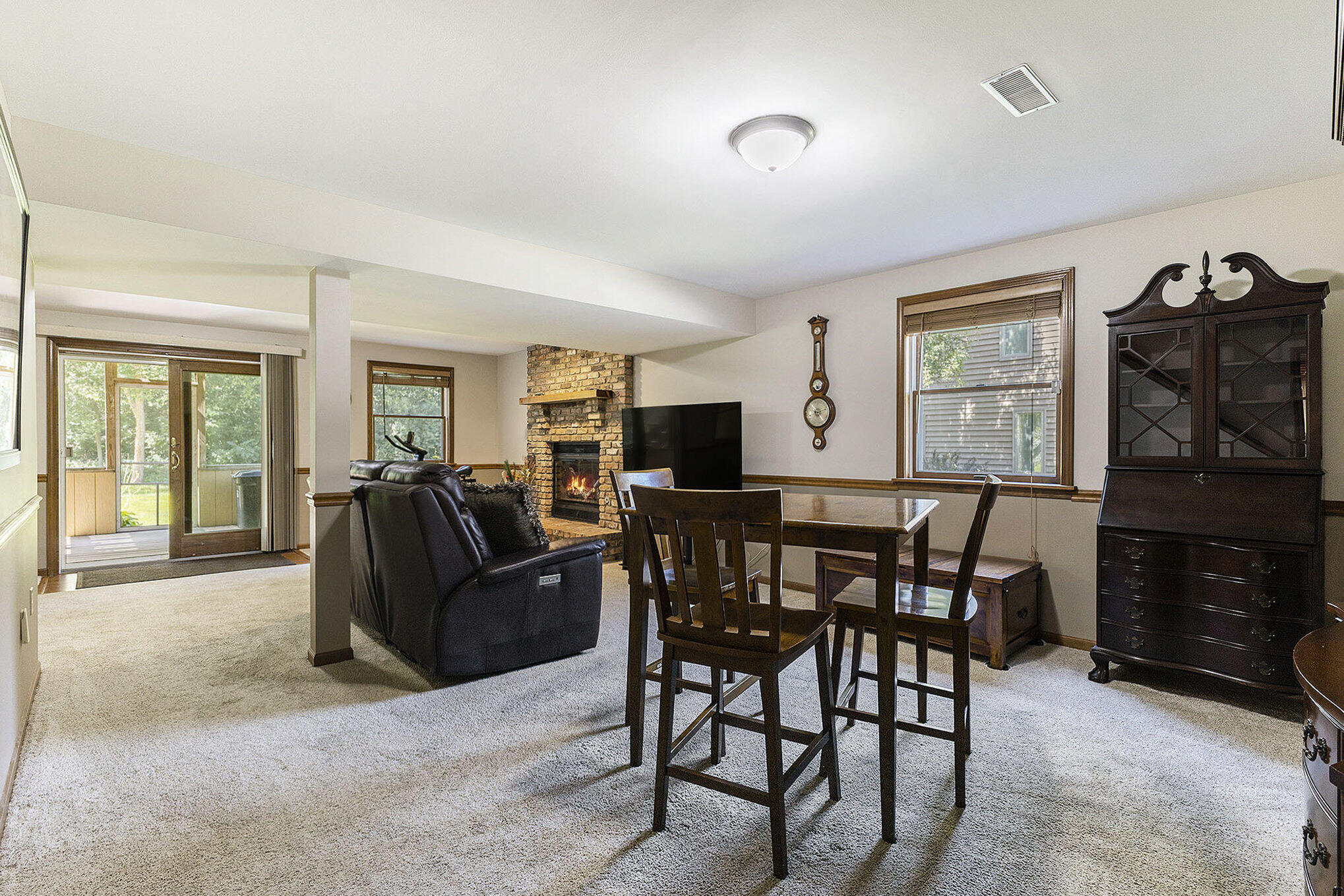 Valparaiso, Indiana, 46385, United States, 4 Bedrooms Bedrooms, ,4 BathroomsBathrooms,Residential,For Sale,1974482