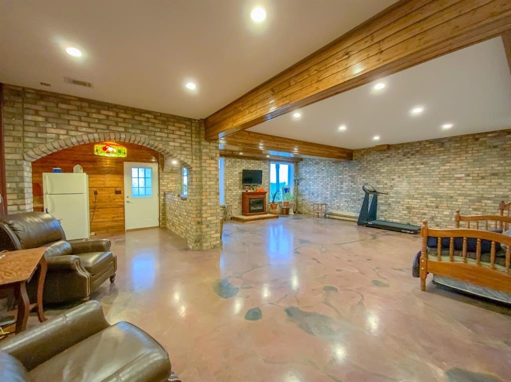 Omaha, Arkansas, 72662, United States, 4 Bedrooms Bedrooms, ,4 BathroomsBathrooms,Residential,For Sale,1922078