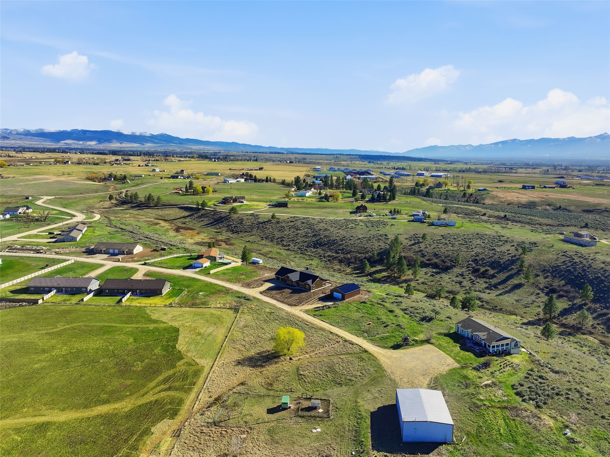  475 Ashleigh Lane - 物件實景