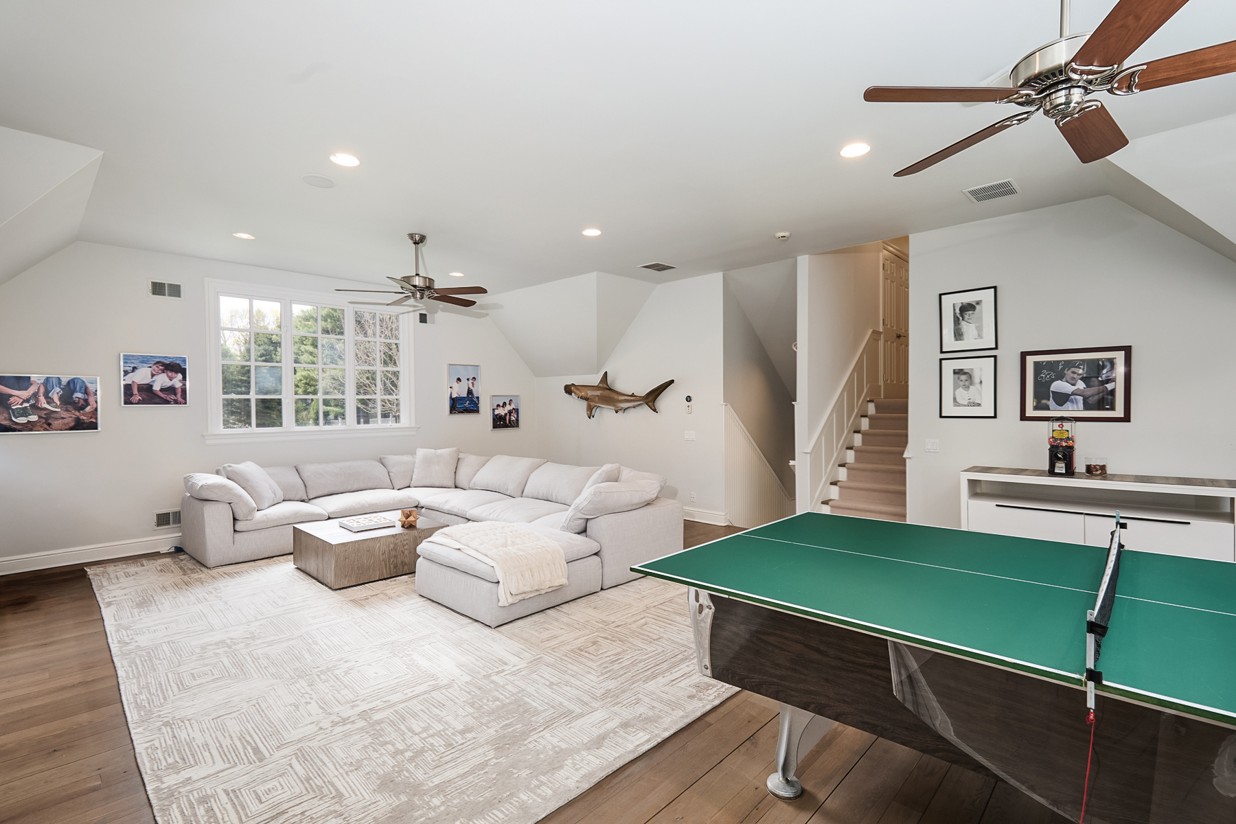  Sophisticated Architecture and Bucolic Charm - 物件實景