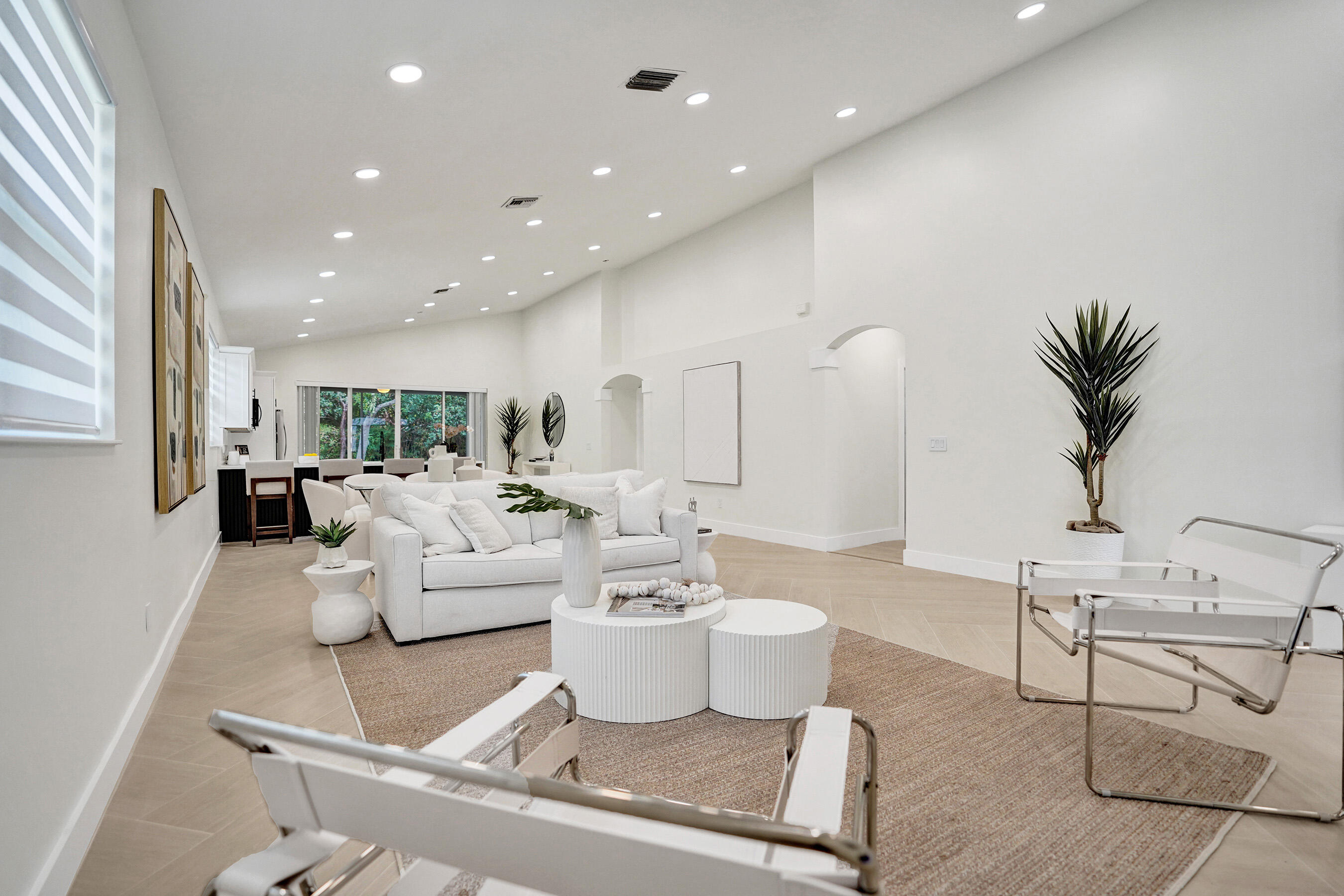 Delray Beach, Florida, 33446, United States, 4 Bedrooms Bedrooms, ,2 BathroomsBathrooms,Residential,For Sale,1898707