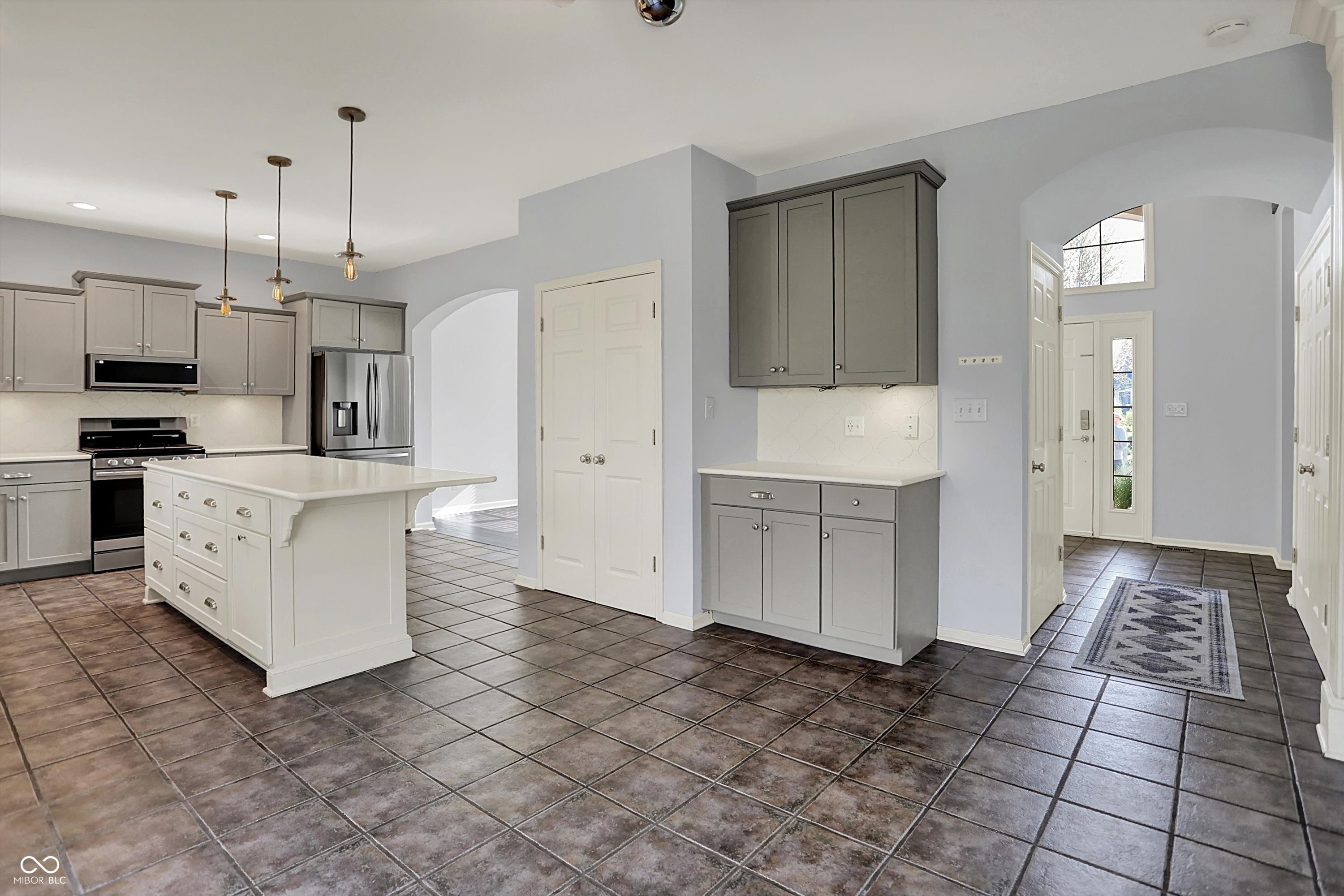Greenwood, Indiana, 46142, United States, 4 Bedrooms Bedrooms, ,3 BathroomsBathrooms,Residential,For Sale,1921010