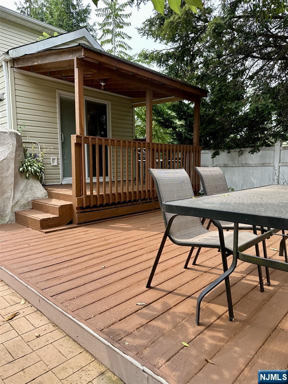 Pompton Lakes, New Jersey, 07442, United States, 3 Bedrooms Bedrooms, ,3 BathroomsBathrooms,Residential,For Sale,1875225