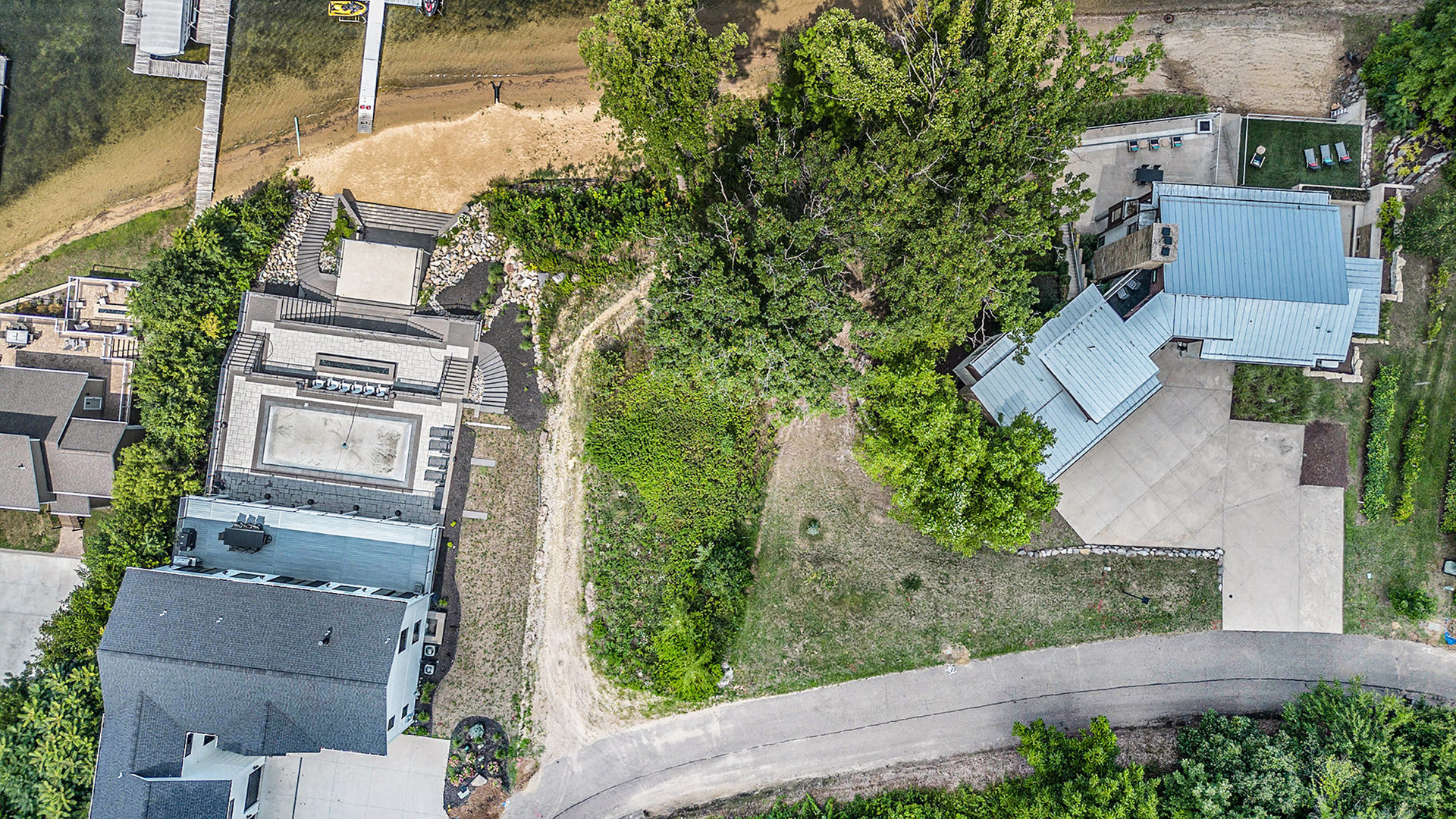 Dowagiac, Michigan, 49047, United States, 4 Bedrooms Bedrooms, ,5 BathroomsBathrooms,Residential,For Sale,1974252