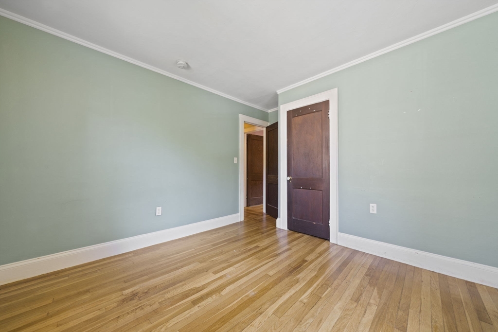 Newton, Massachusetts, 02461, United States, 7 Bedrooms Bedrooms, ,2 BathroomsBathrooms,Residential,For Sale,1939866