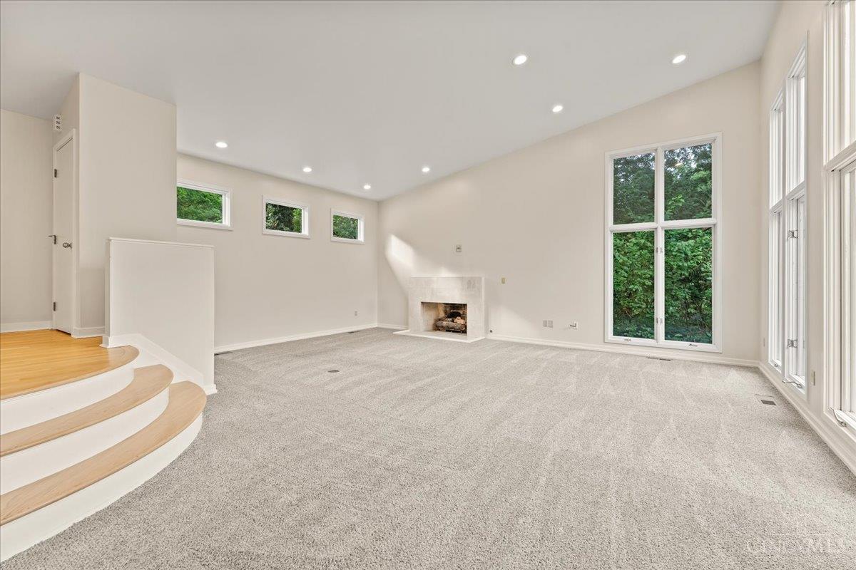 Cincinnati, Ohio, 45226, United States, 4 Bedrooms Bedrooms, ,4 BathroomsBathrooms,Residential,For Sale,1912021