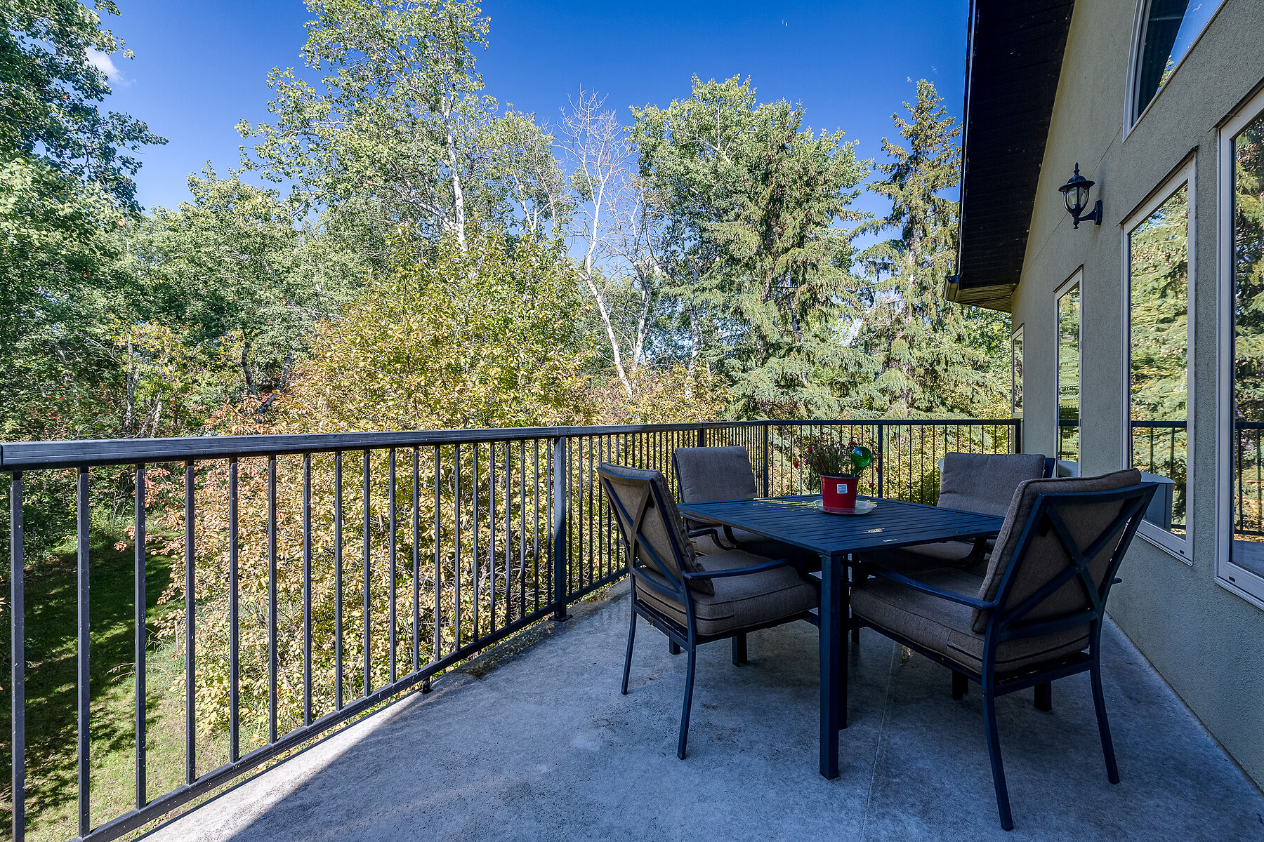  602 Pheasant Close - 物件實景