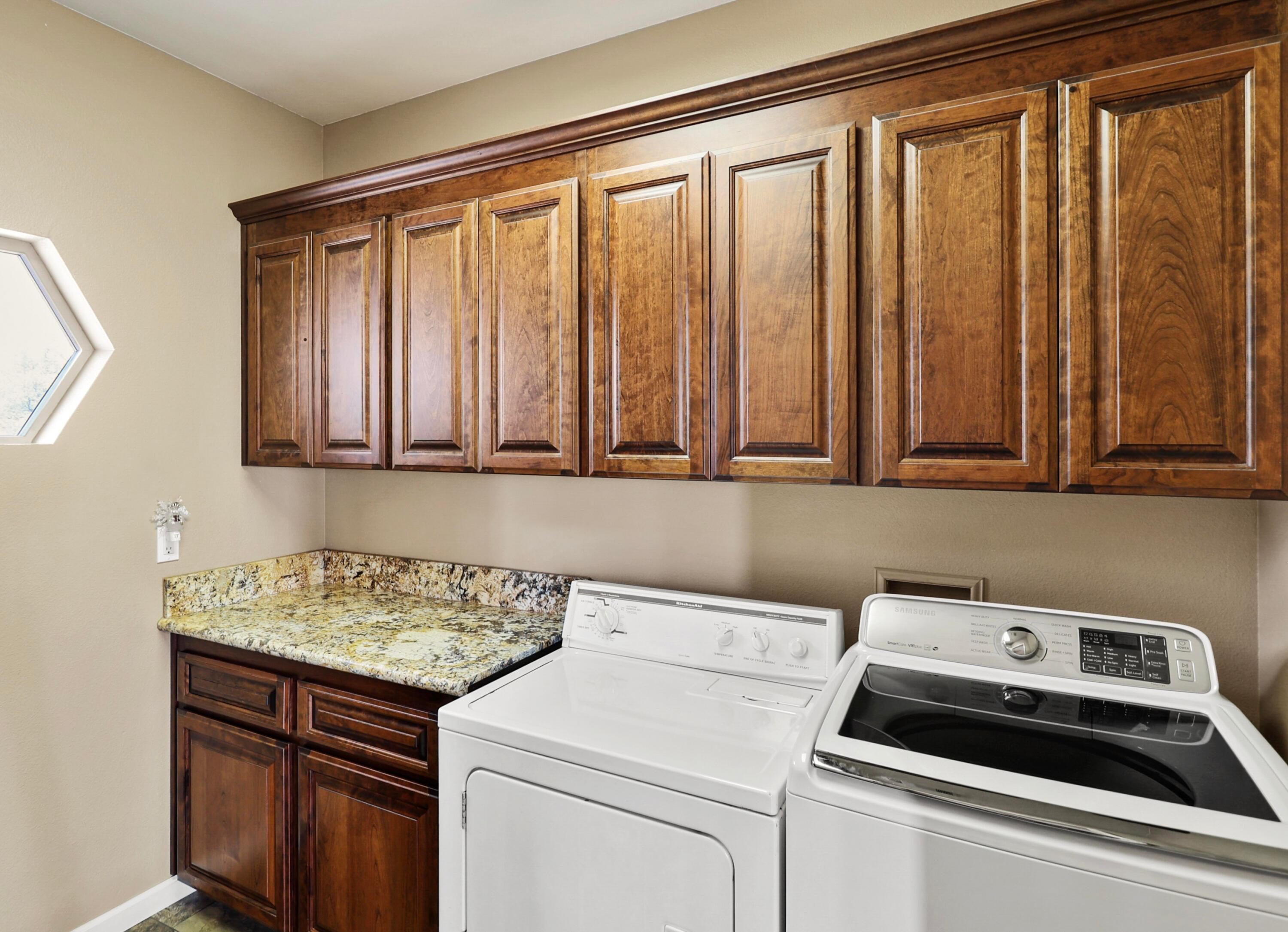 Redding, California, 96002, United States, 3 Bedrooms Bedrooms, ,3 BathroomsBathrooms,Residential,For Sale,1992839