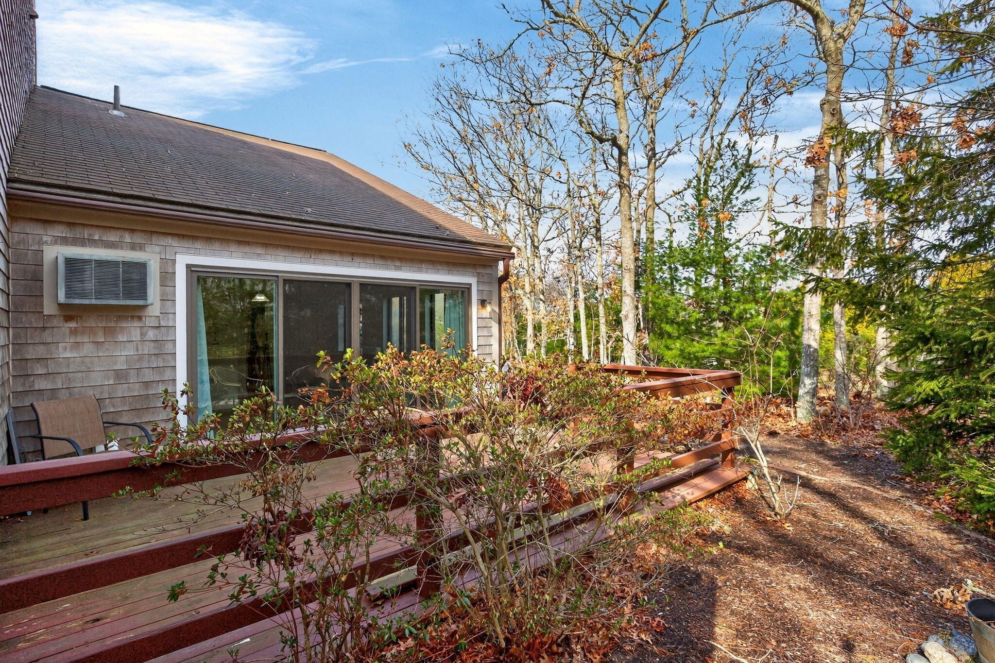  77 Roundhouse Road, Buzzards Bay, MA, 02532 - 物件實景