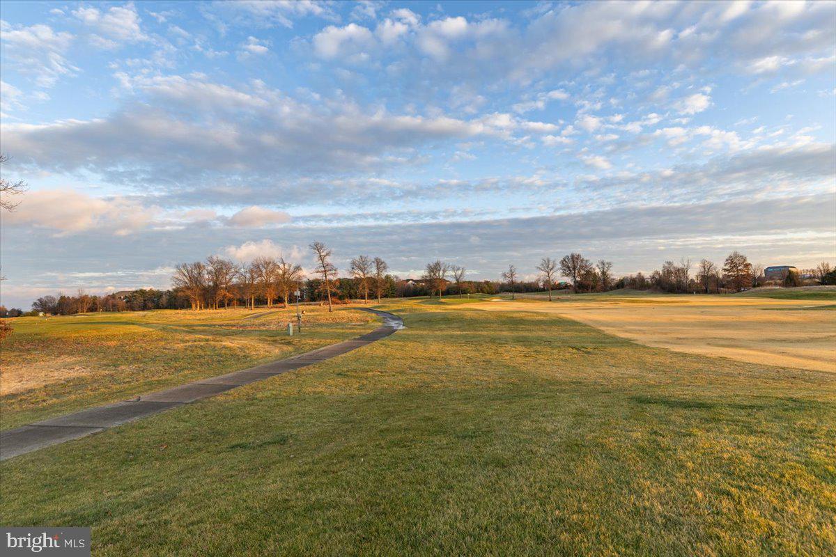 Leesburg, Virginia, 20176, United States, 3 Bedrooms Bedrooms, ,4 BathroomsBathrooms,Residential,For Sale,2003528