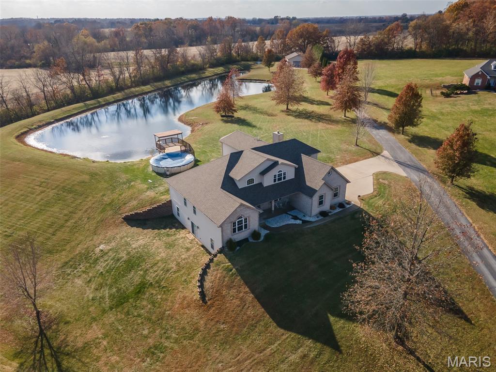 Brighton, Illinois, 62012, United States, 6 Bedrooms Bedrooms, ,4 BathroomsBathrooms,Residential,For Sale,1995743