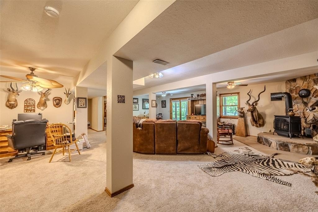 Urbana, Missouri, 65767, United States, 5 Bedrooms Bedrooms, ,4 BathroomsBathrooms,Residential,For Sale,1851017