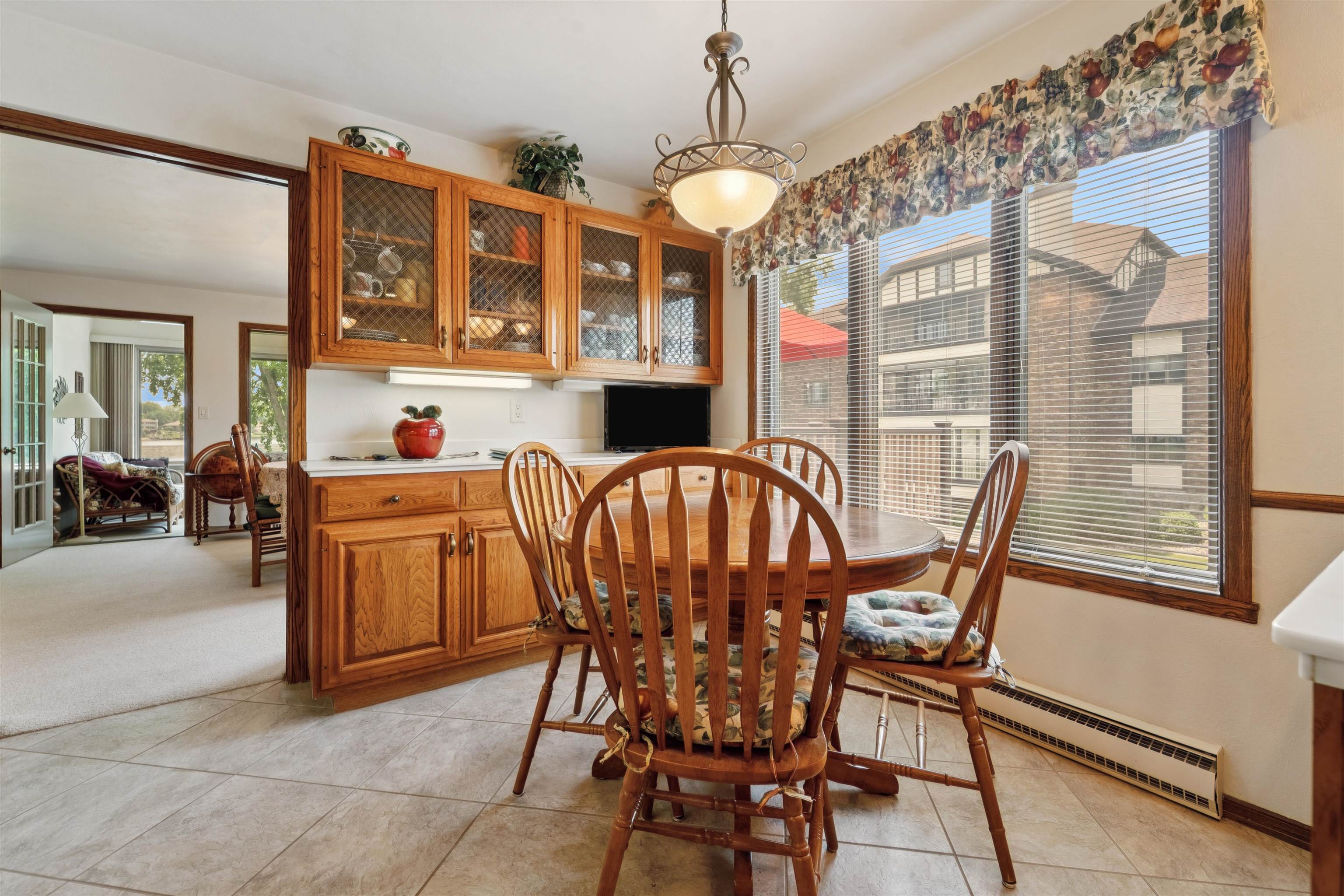APPLETON, Wisconsin, 54914, United States, 3 Bedrooms Bedrooms, ,3 BathroomsBathrooms,Residential,For Sale,1911879