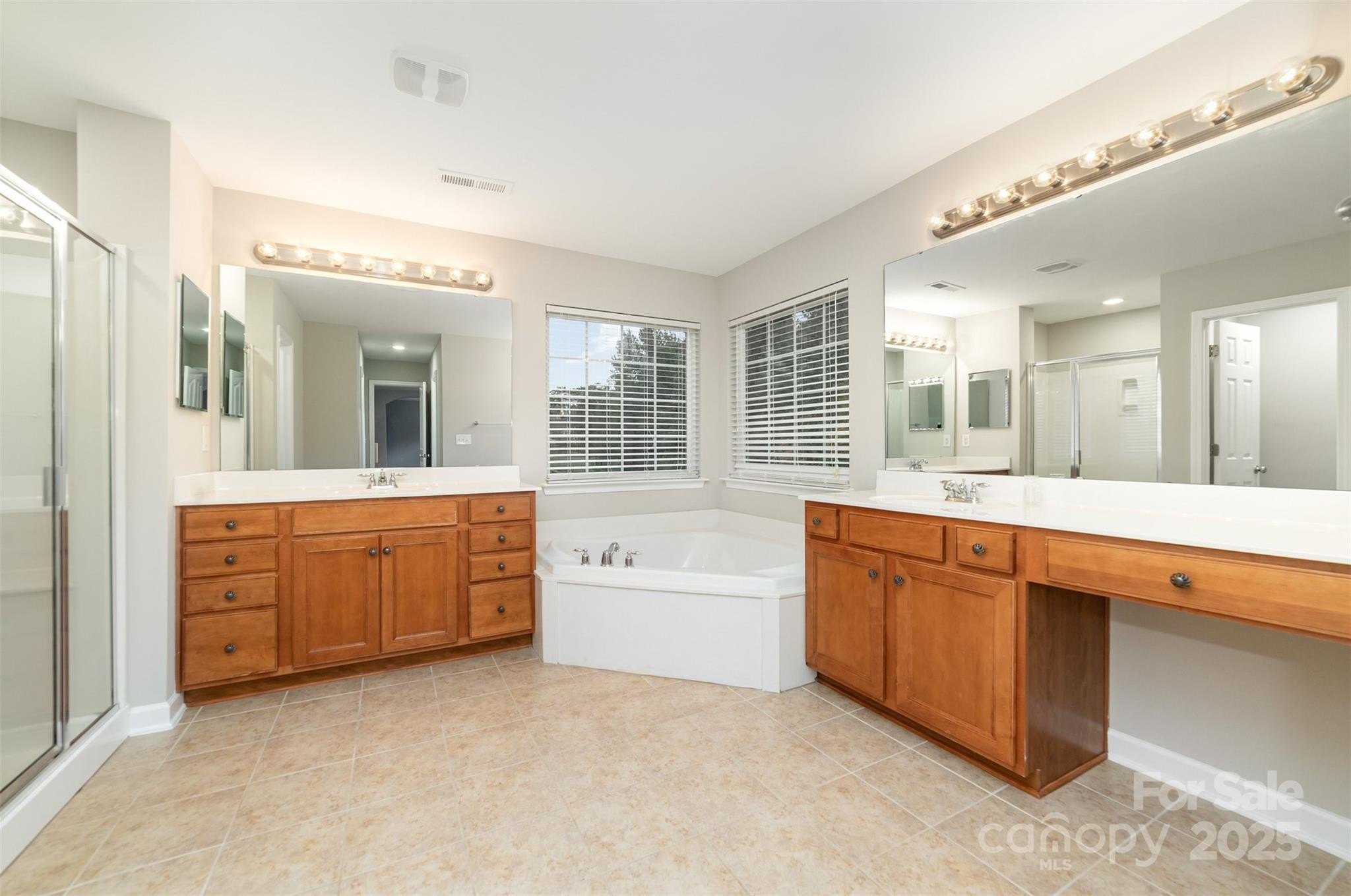 Charlotte, North Carolina, 28269, United States, 5 Bedrooms Bedrooms, ,3 BathroomsBathrooms,Residential,For Sale,1982139