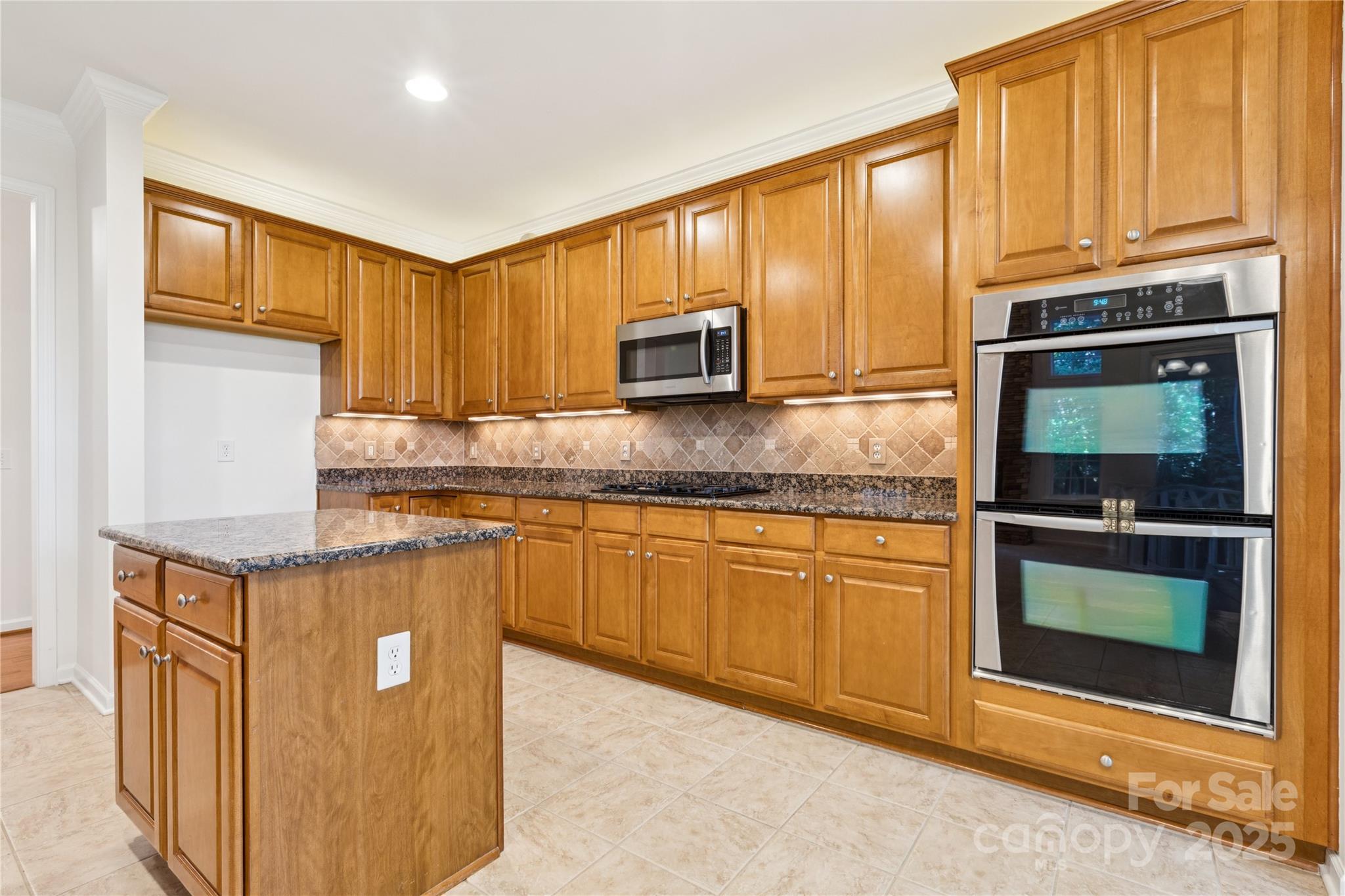 Tega Cay, South Carolina, 29708, United States, 4 Bedrooms Bedrooms, ,4 BathroomsBathrooms,Residential,For Sale,1906873