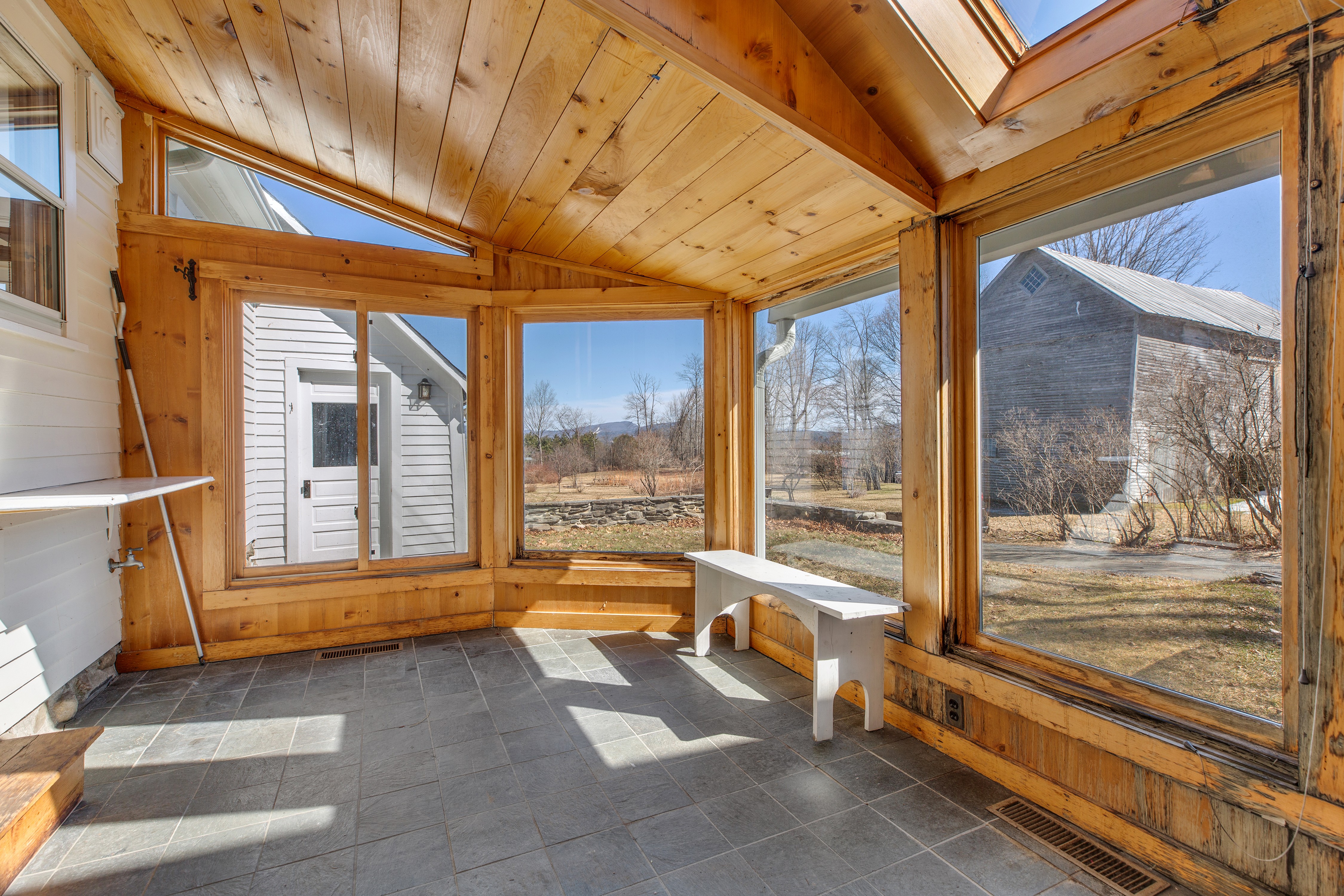  85 Academy Road - 物件實景