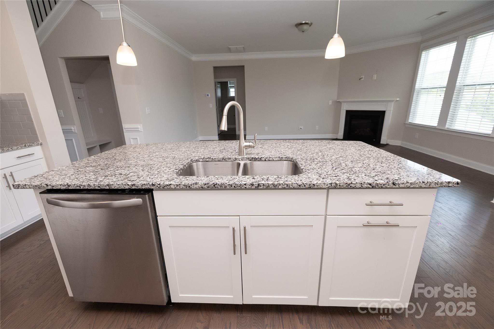 Mooresville, North Carolina, 28117, United States, 4 Bedrooms Bedrooms, ,3 BathroomsBathrooms,Residential,For Sale,1897276