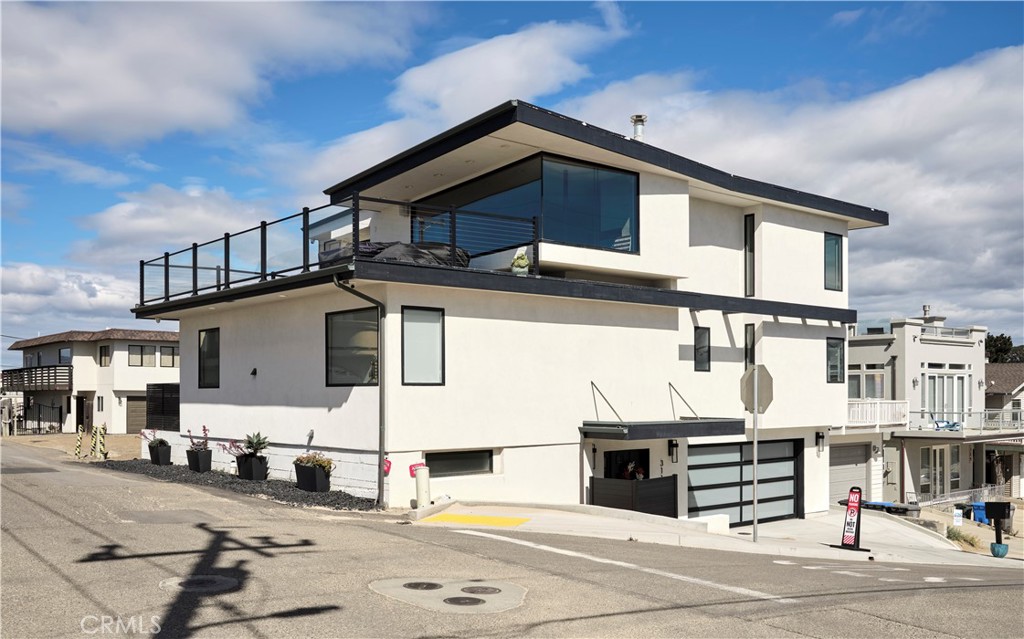 Oceano, California, 93445, United States, 5 Bedrooms Bedrooms, ,4 BathroomsBathrooms,Residential,For Sale,1981898