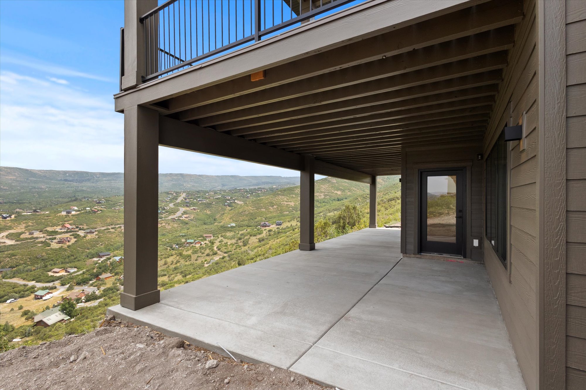 Heber, Utah, 84032, United States, 5 Bedrooms Bedrooms, ,3 BathroomsBathrooms,Residential,For Sale,1976197