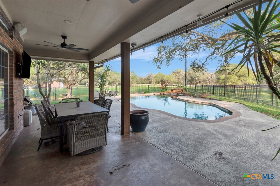 Inez, Texas, 77968, United States, 3 Bedrooms Bedrooms, ,3 BathroomsBathrooms,Residential,For Sale,1760733