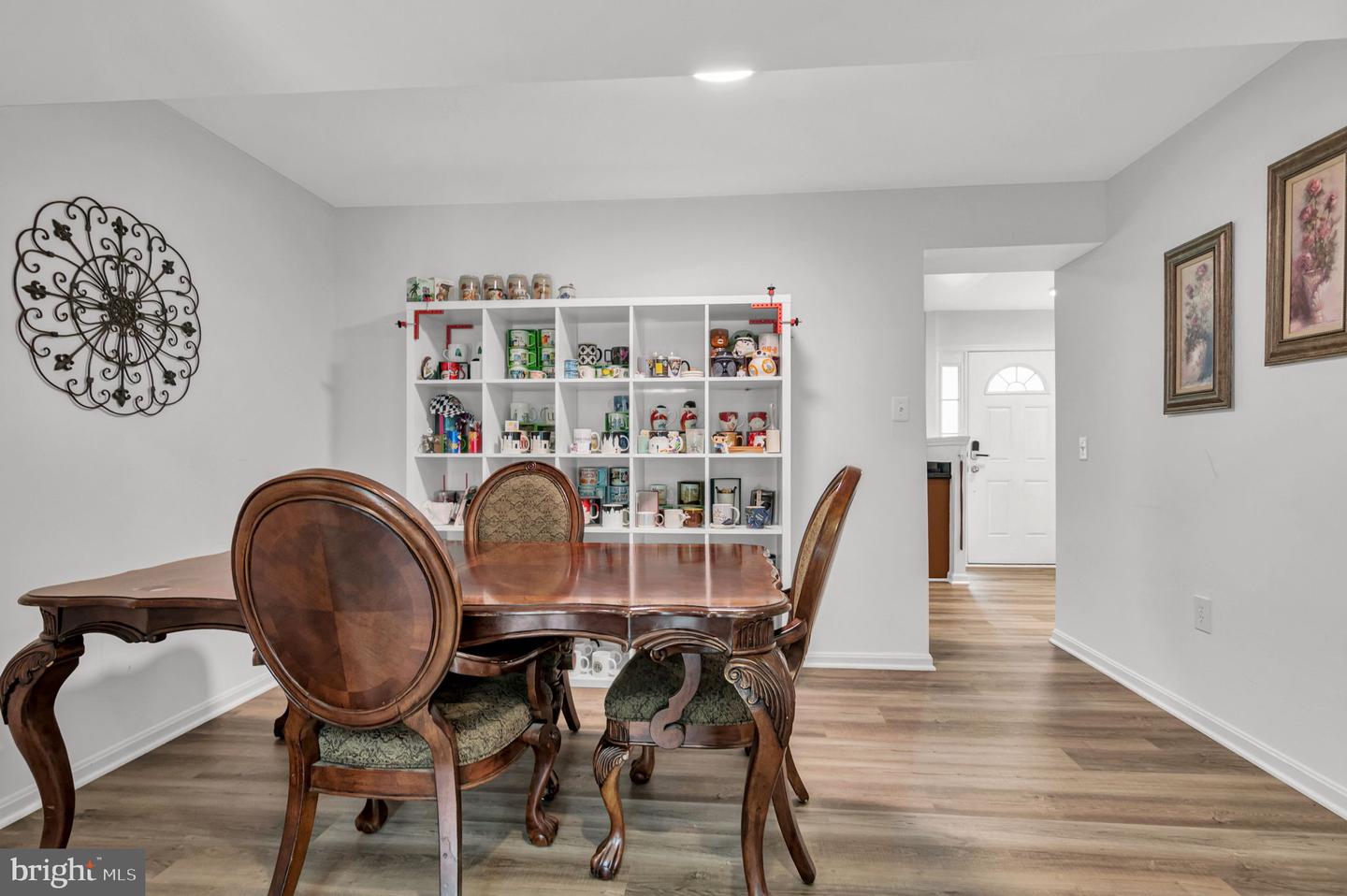 Fairfax, Virginia, 22031, United States, 3 Bedrooms Bedrooms, ,3 BathroomsBathrooms,Residential,For Sale,1916694