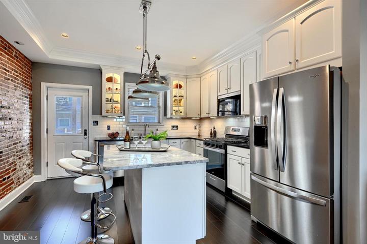 Baltimore, Maryland, 21224, United States, 3 Bedrooms Bedrooms, ,3 BathroomsBathrooms,Residential,For Sale,1930915