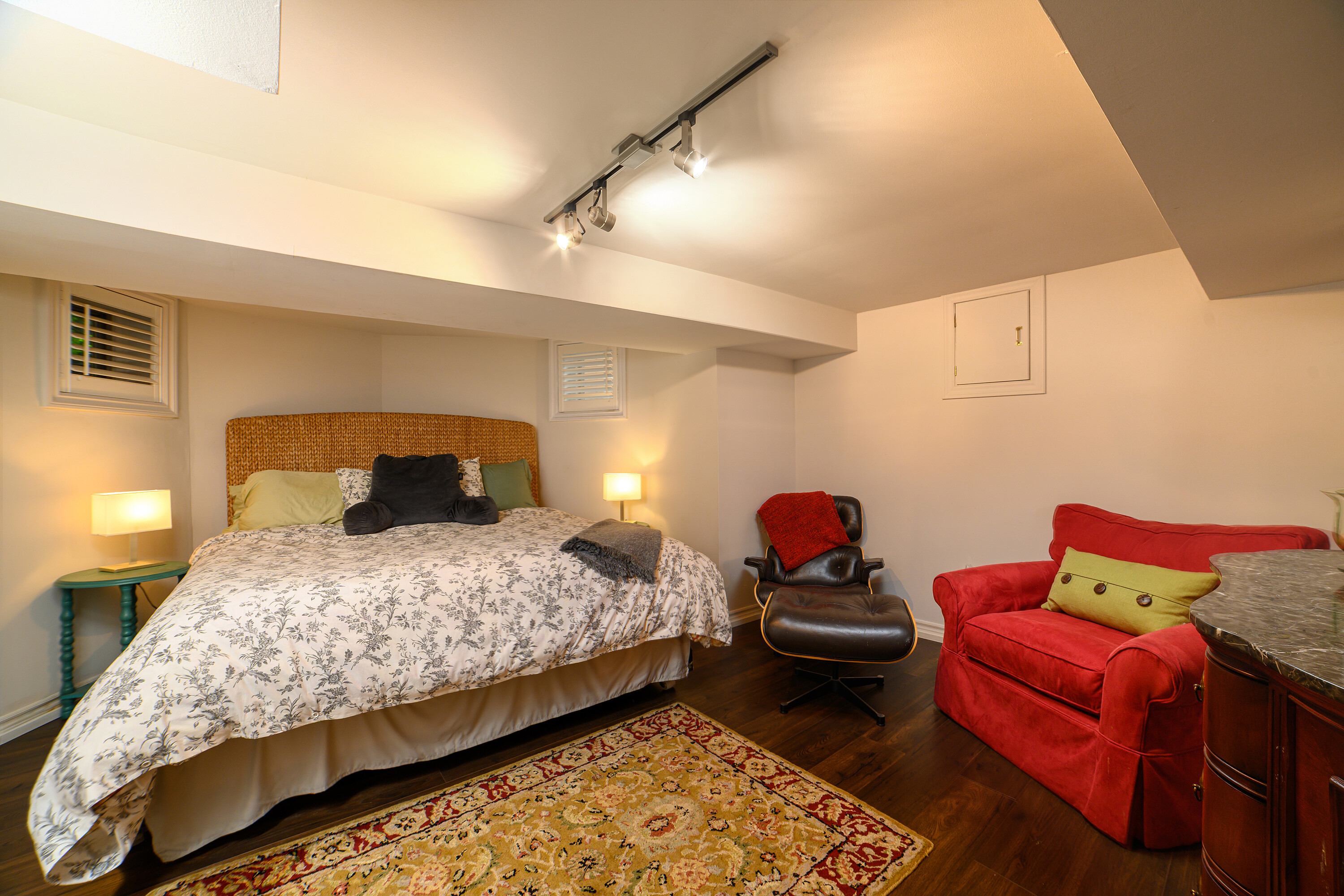  Coveted Rosedale - 物件實景