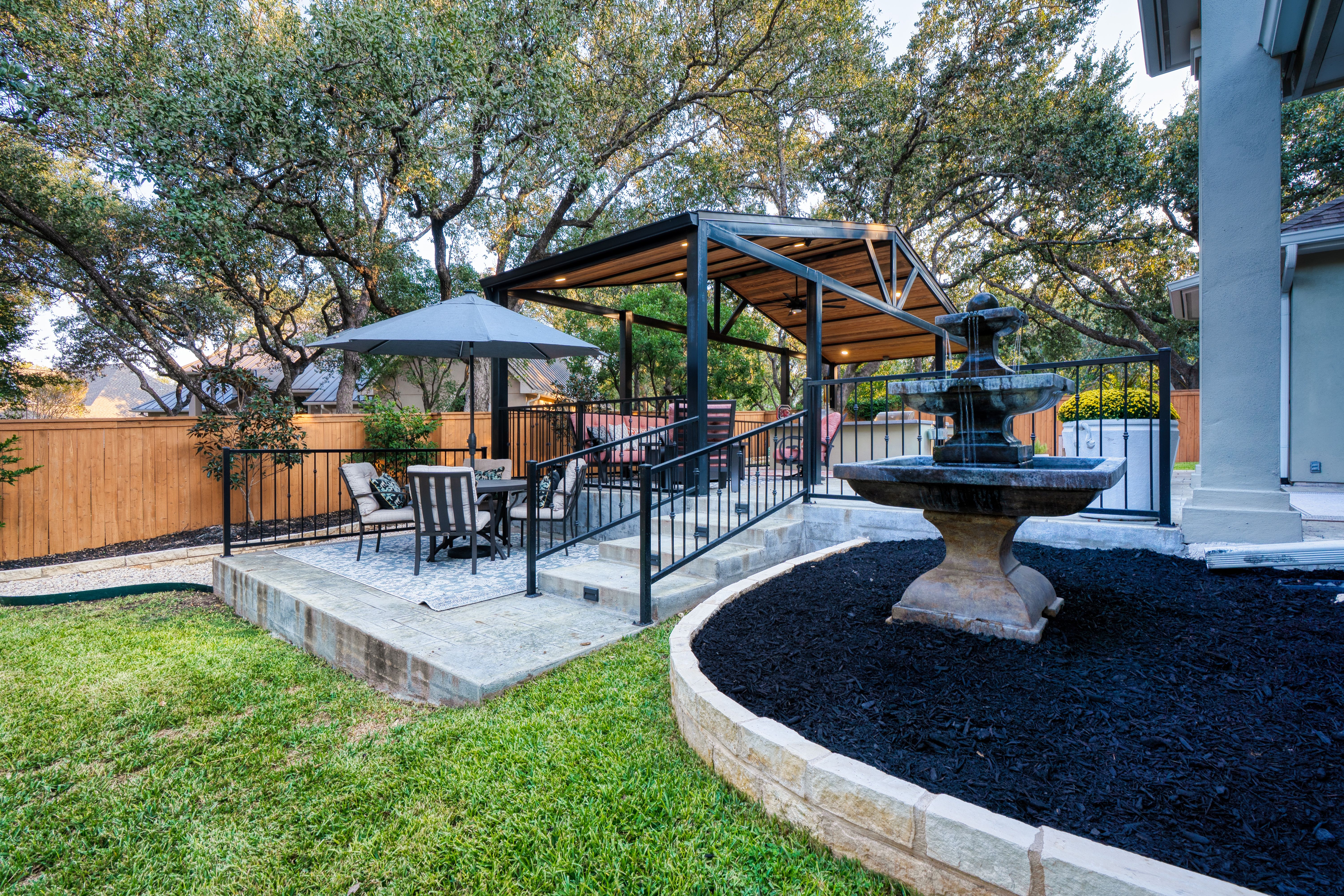  Rare Deerfield Gem with Main-Level Primary & Guest Suites - 物件實景