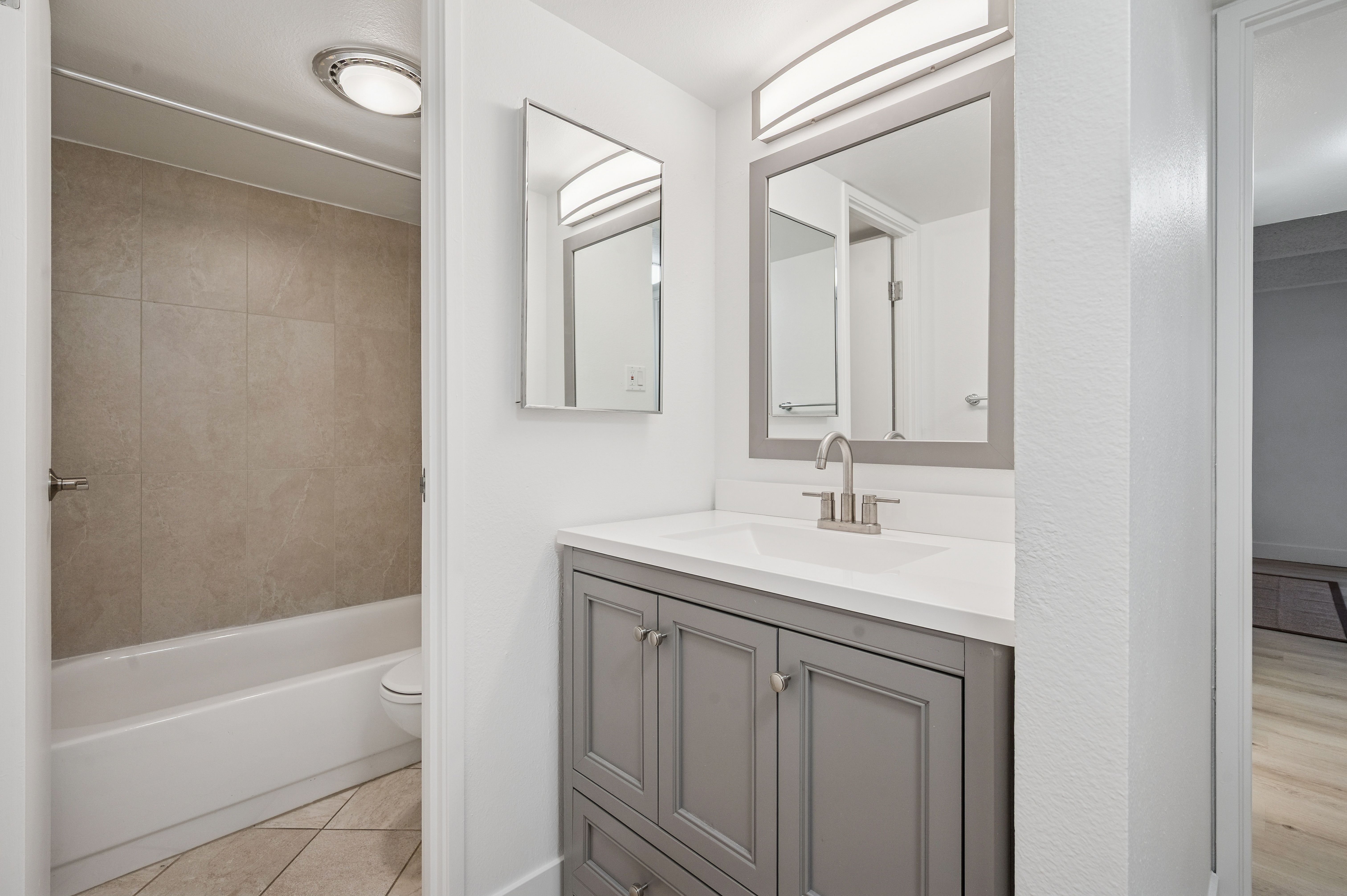  Stunning Mountain Views, Prime Loation & Unmatched Amenities - 物件實景