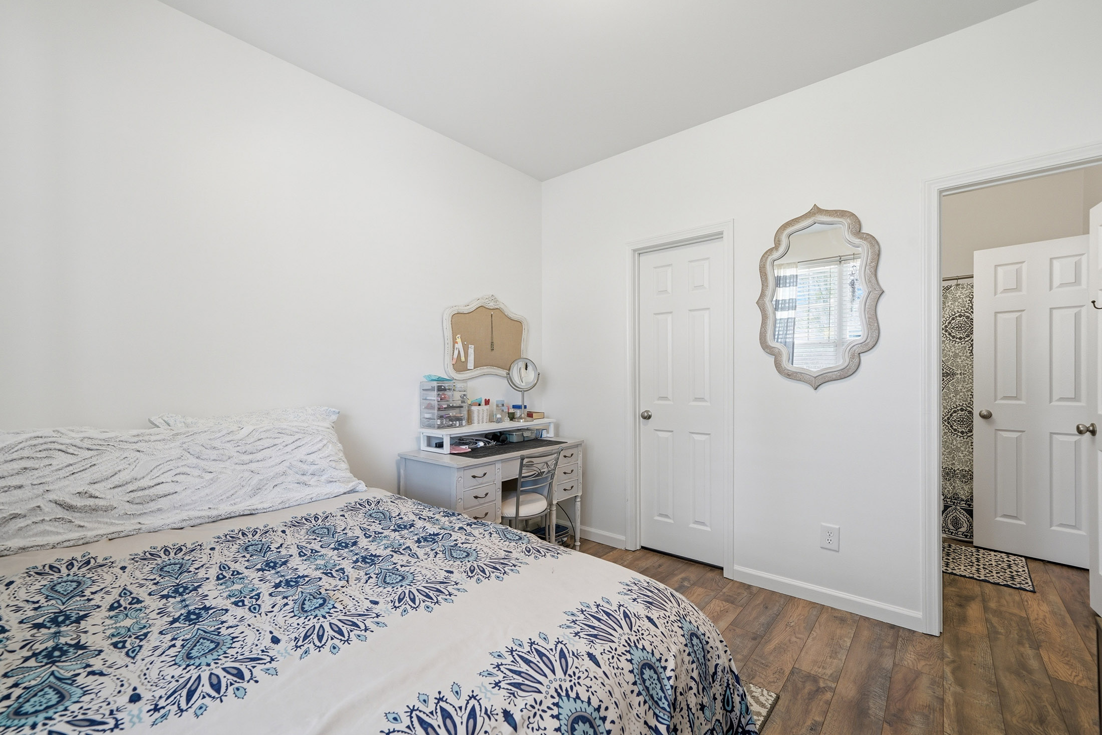  Located in the Sought-After and Low-Maintenance Enclave at Holly Mill Community - 物件實景