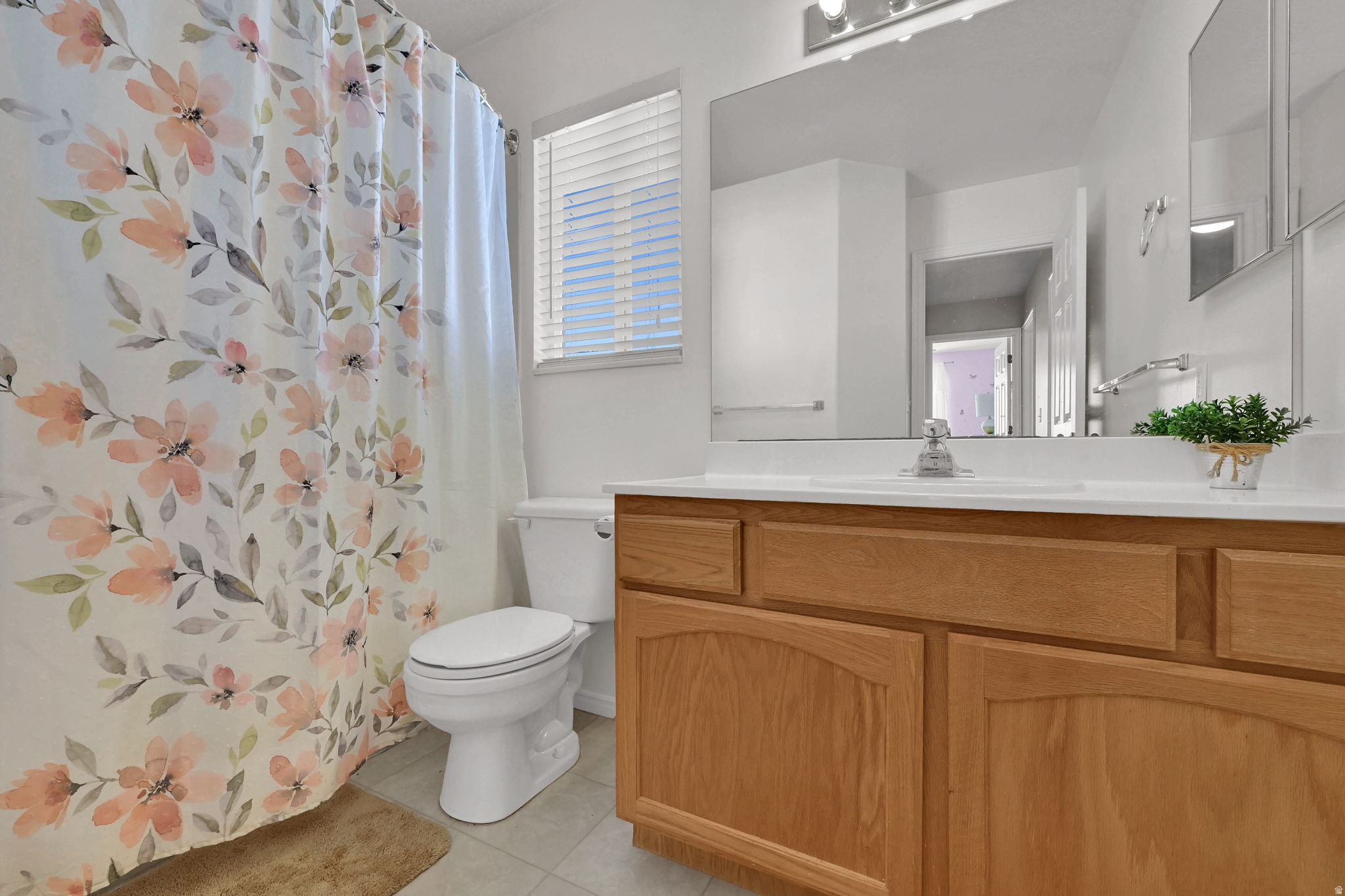 Clinton, Utah, 84015, United States, 5 Bedrooms Bedrooms, ,3 BathroomsBathrooms,Residential,For Sale,1987600